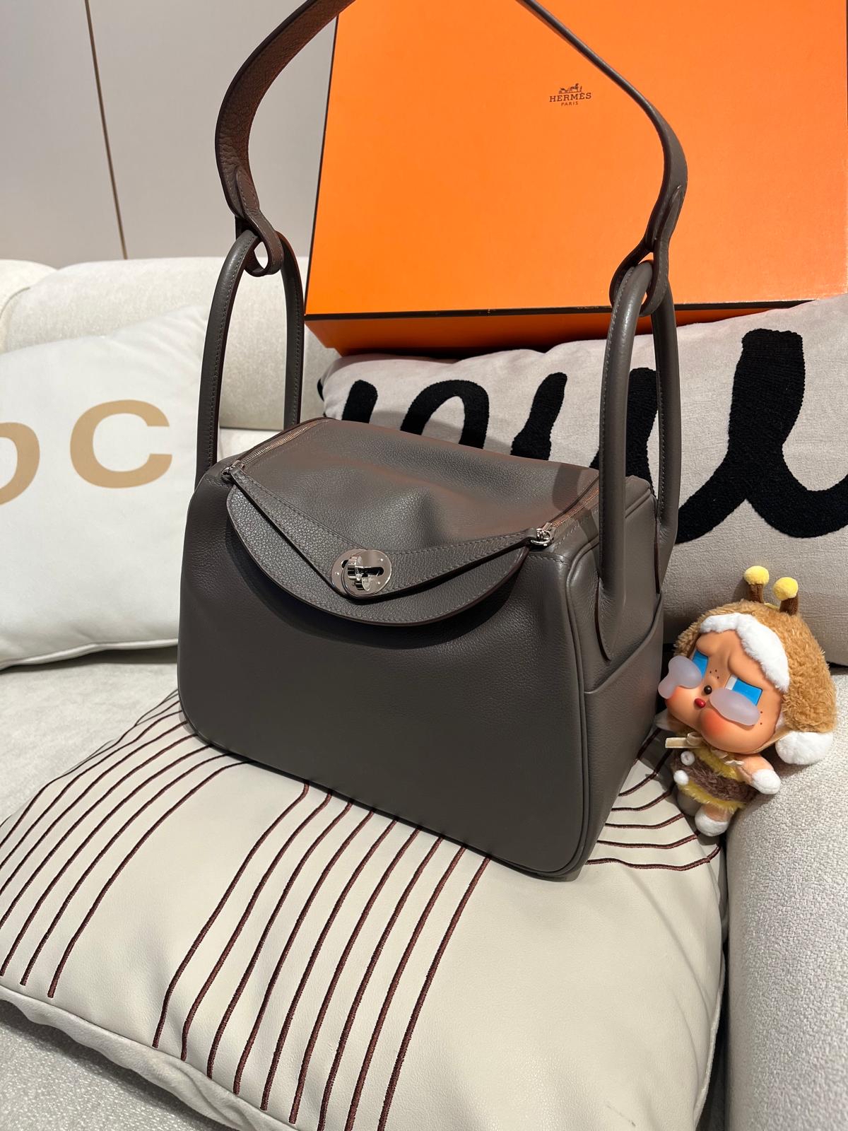 Hermes Lindy 26 Stamp Z Etain 錫器灰 100%Authentic, 95%New ✅收據✅Dust bag✅Box