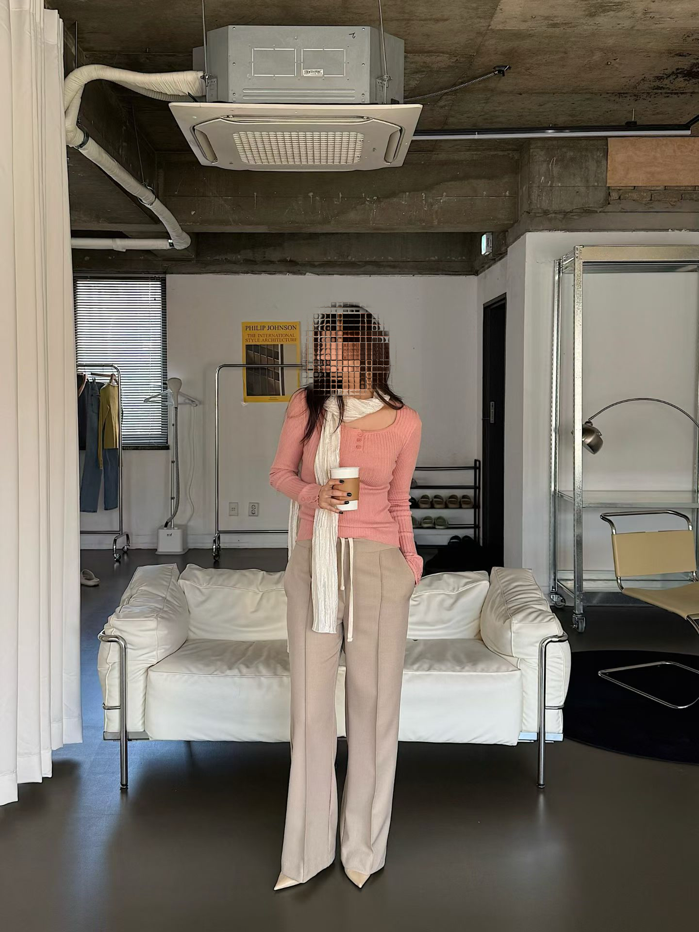 Elegant U neck knit top