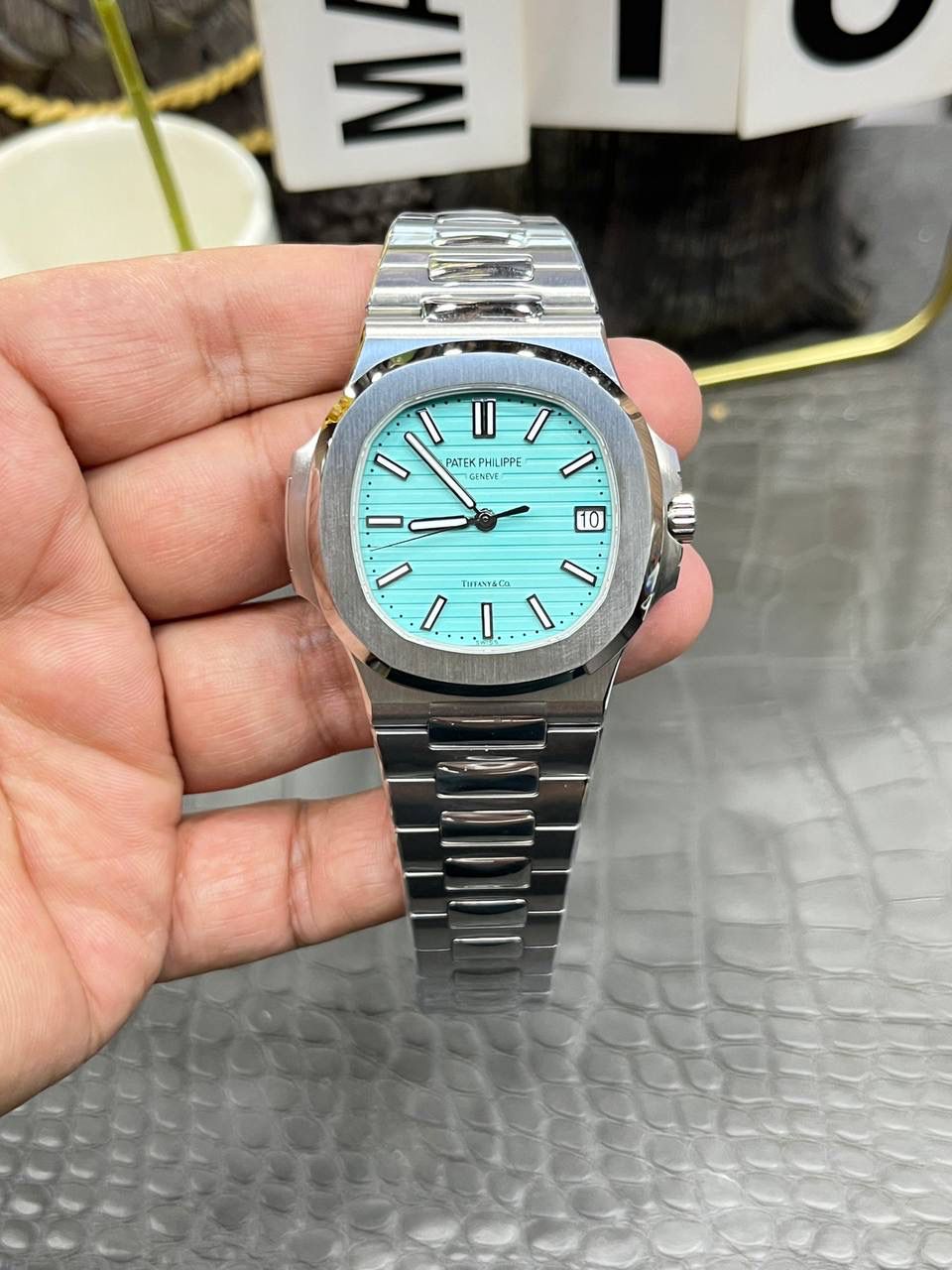 百达翡丽鹦鹉螺5711蒂芙尼系列/40mm*8.3mm/搭载Cal.324全自动一体机芯😍💯🤍