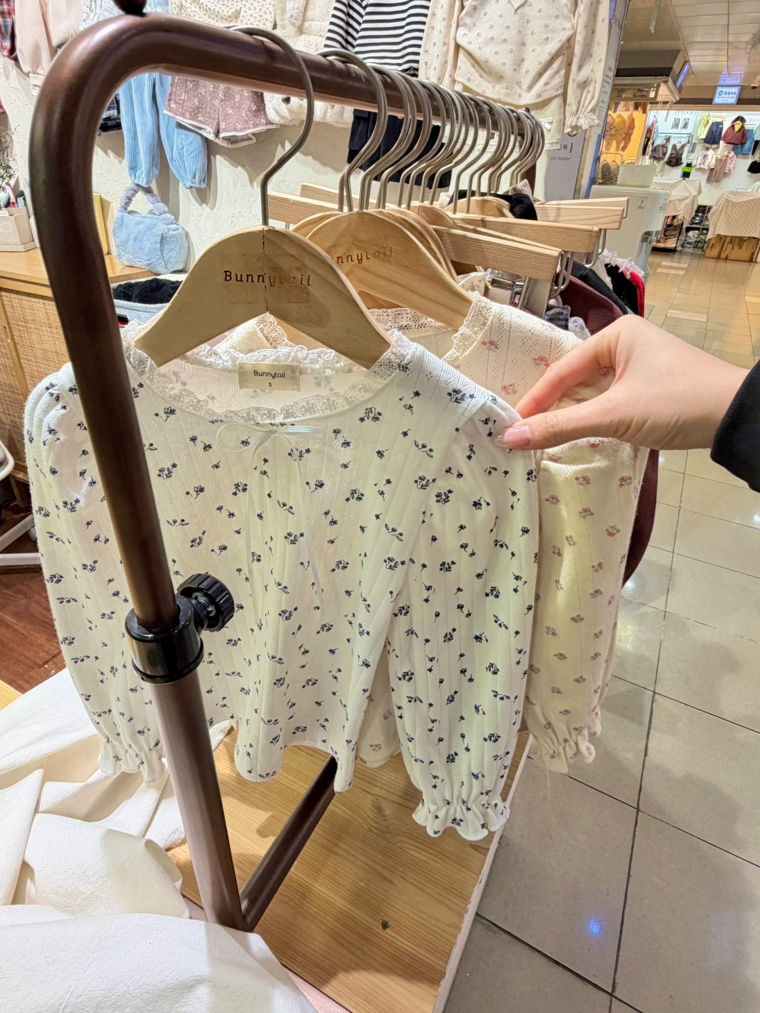 CT8133 Top