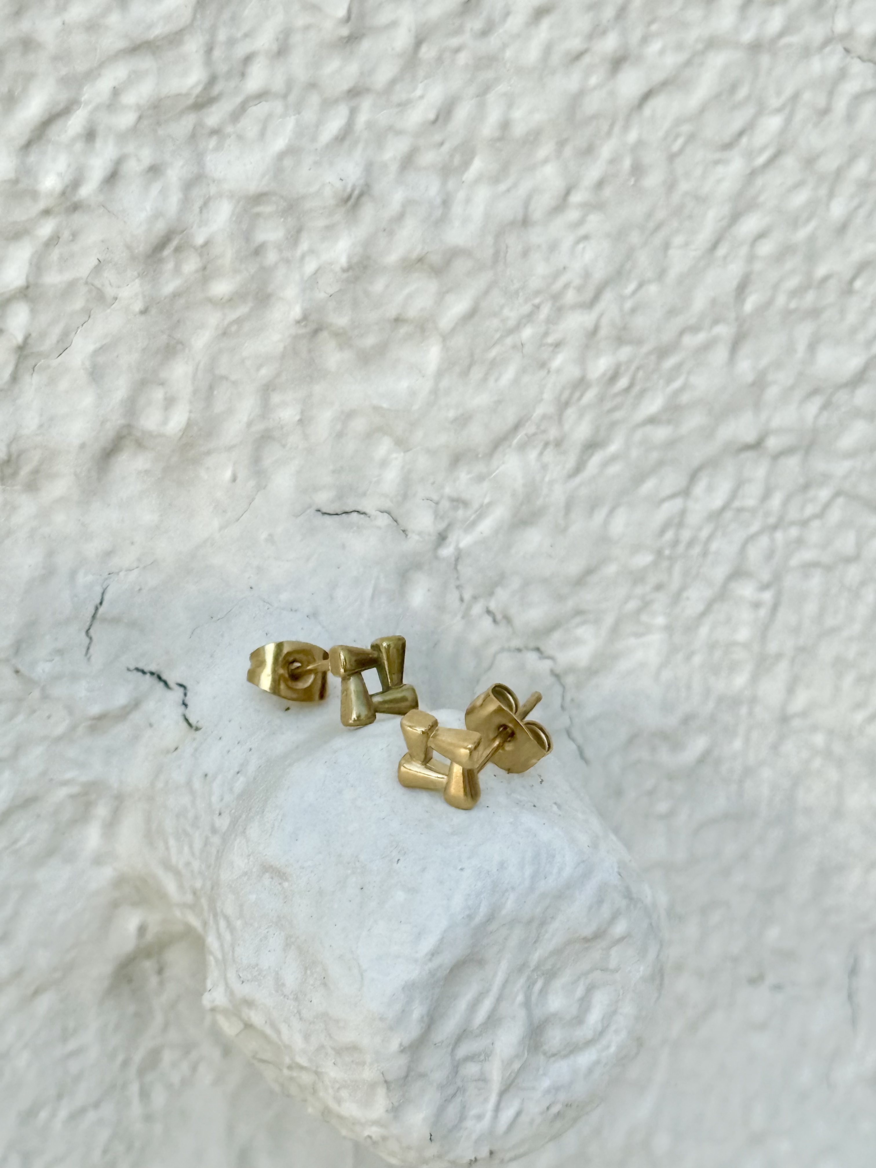 Gold puzzle stainless earring
