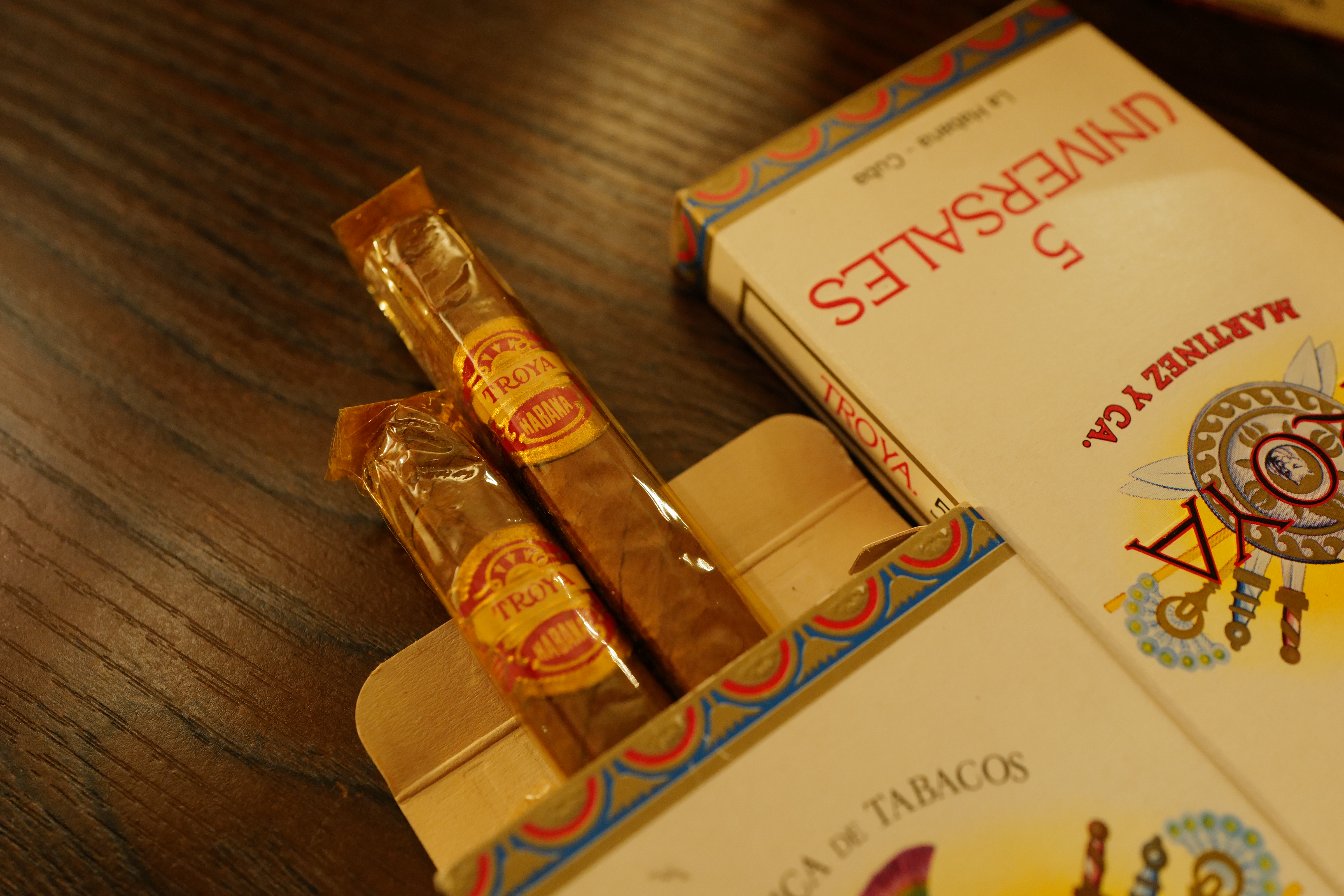 Troya Universals 70s (特洛伊 宇宙 70s) 