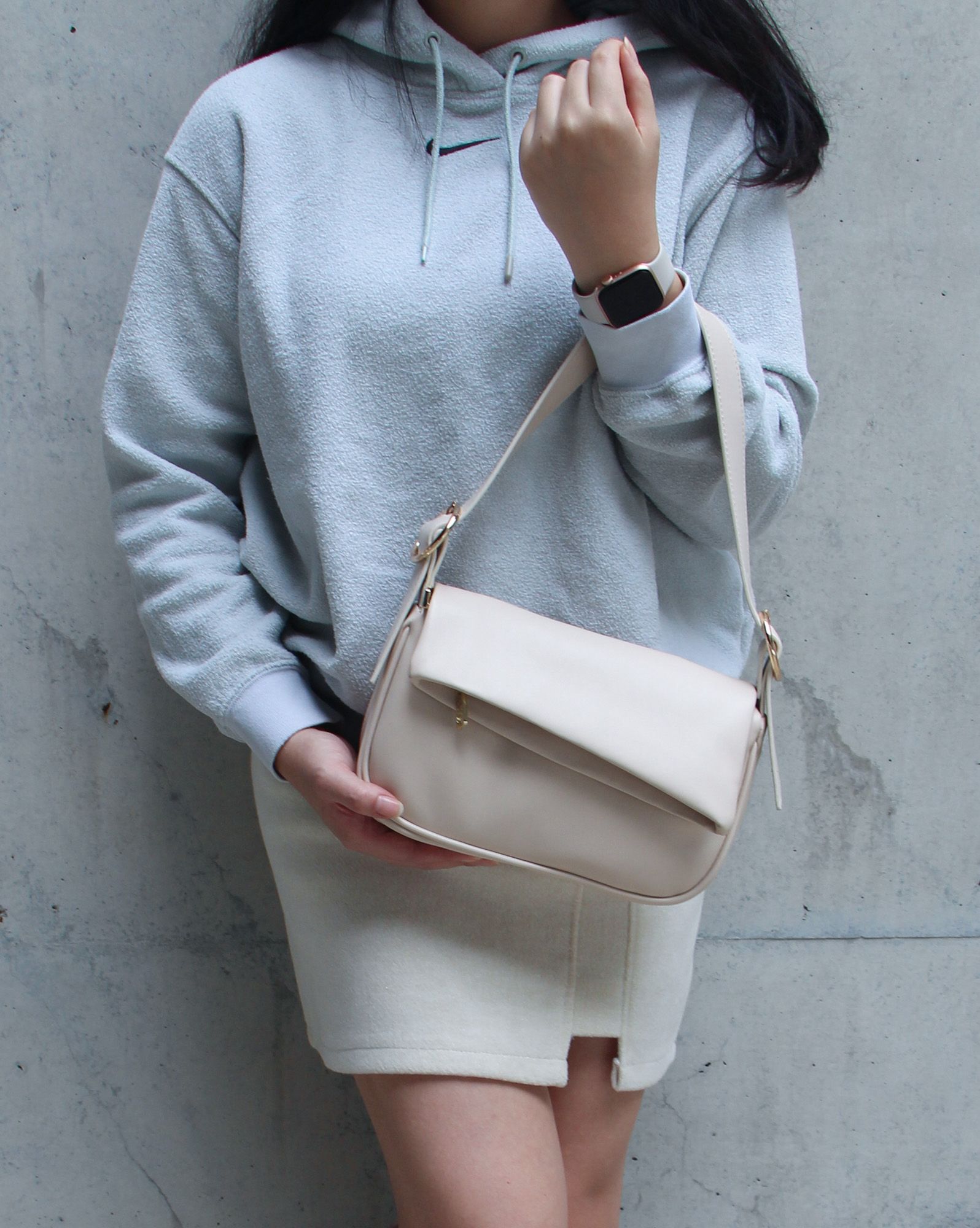 ＜港版STAND OIL．正宗香港製造包包＞ Sydney 2 ways 空姐包 (內付2種長度可調較式揹帶)