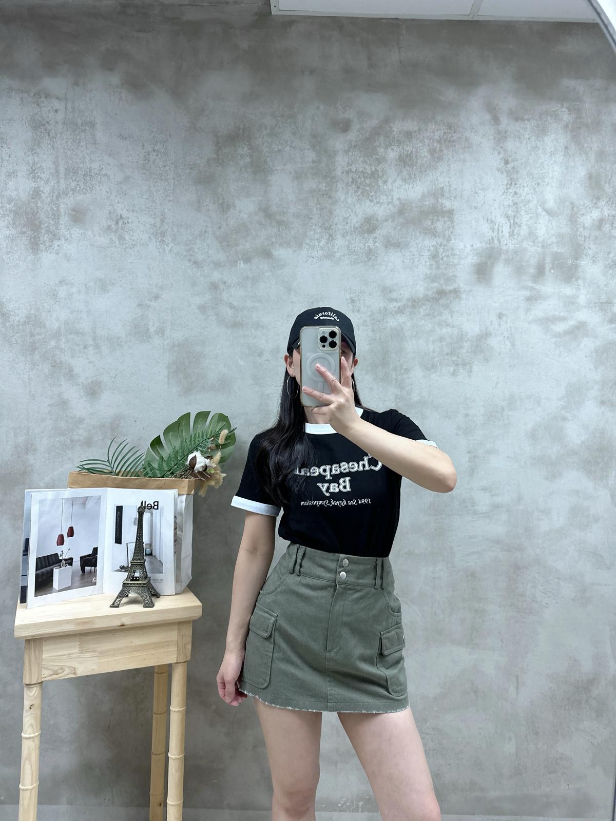 T13 撞色領英文字Tee