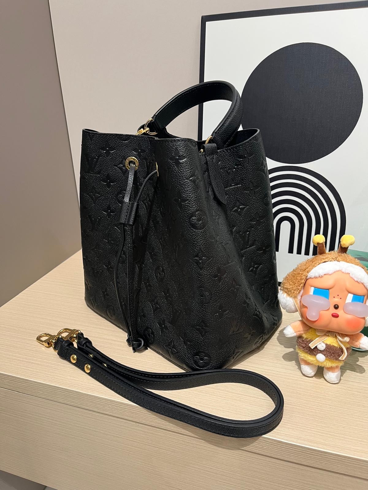 Lv Neonoe MM M45256 Monogram Empreinte Leather 100%Authentic,98%new✅dust bag✅Box