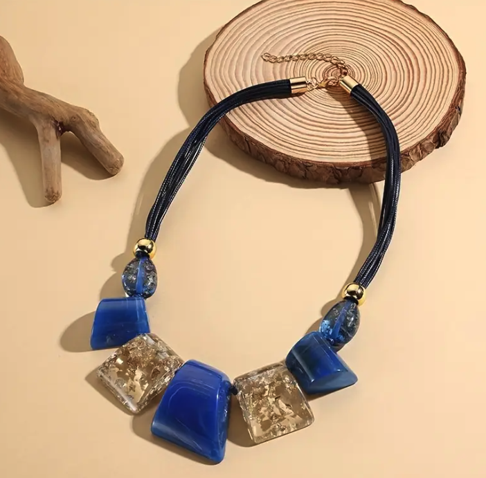 Vintage Charm Resin Statement Necklace