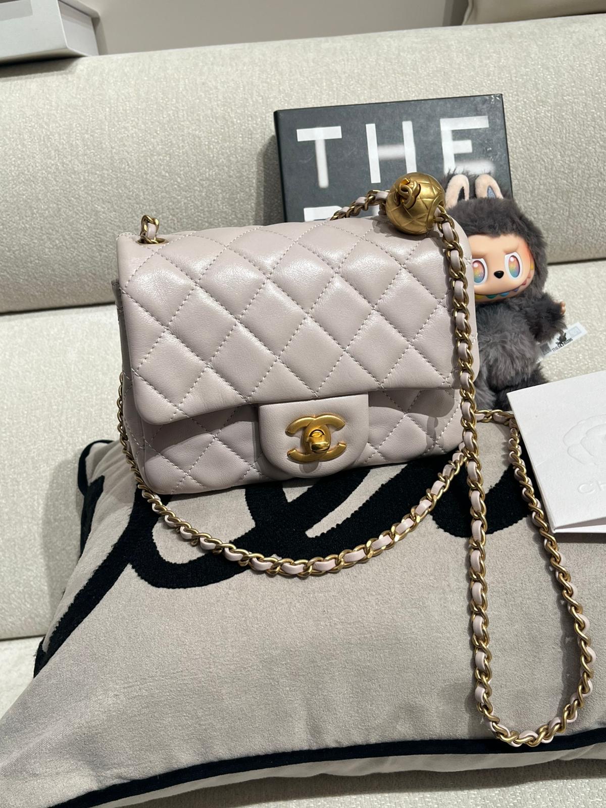 Chanel mini flap with pearl crush 金球方胖子 100%Authentic,98%new ✅晶片✅收據✅dust bag✅box