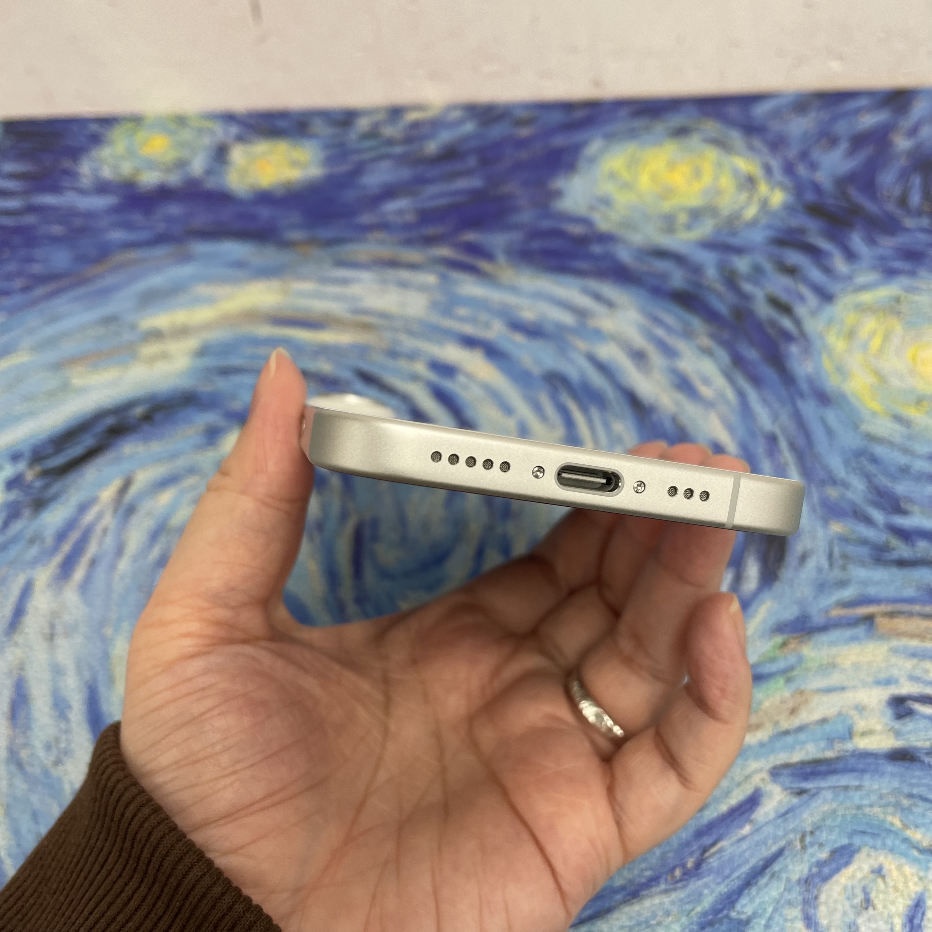 *5772 17 未使用品 256GB 電100 白色 white 