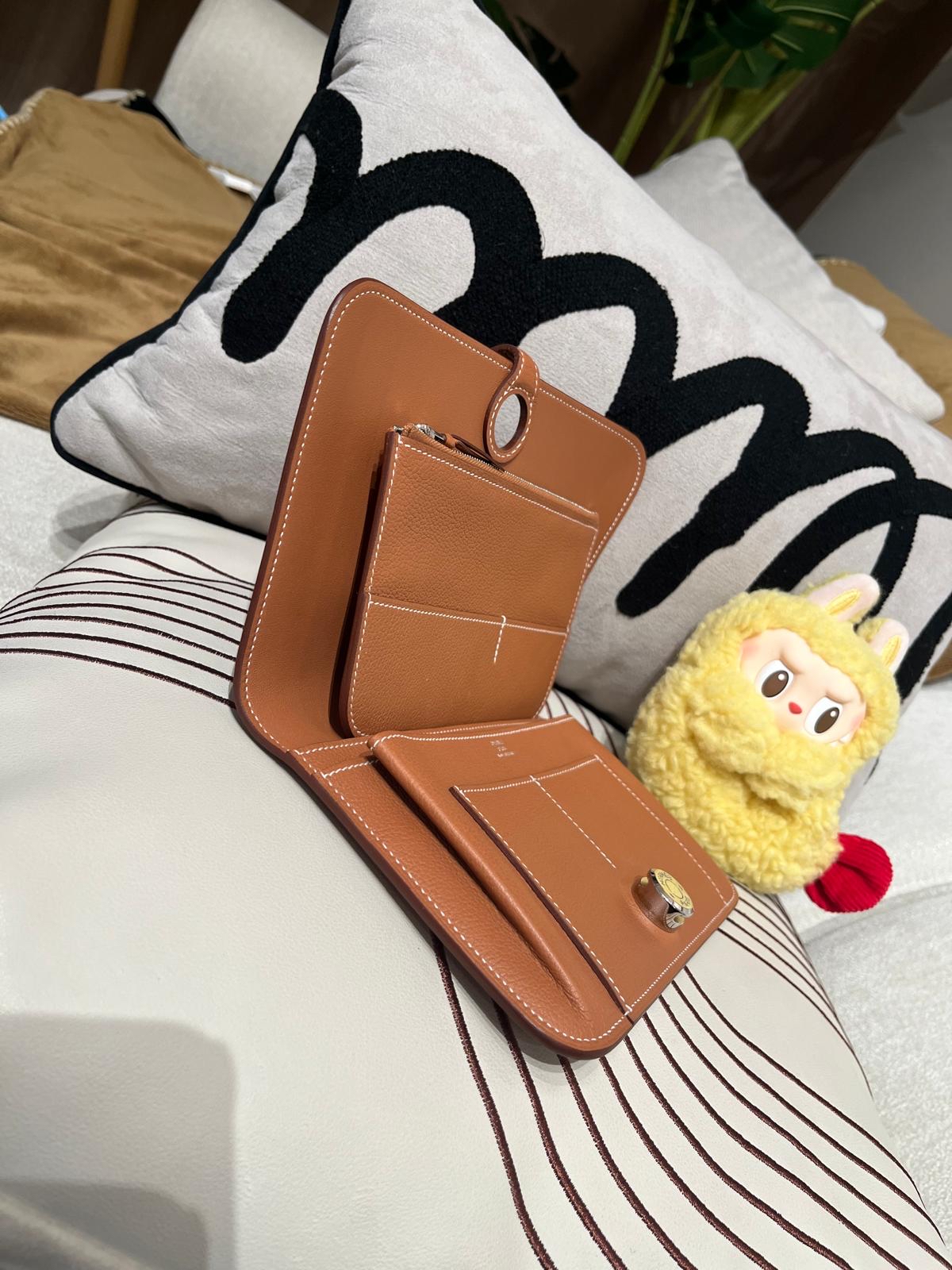 Hermes dogon duo WALLET ,STAMP U 100%Authentic ,unused 未使用品✅box 