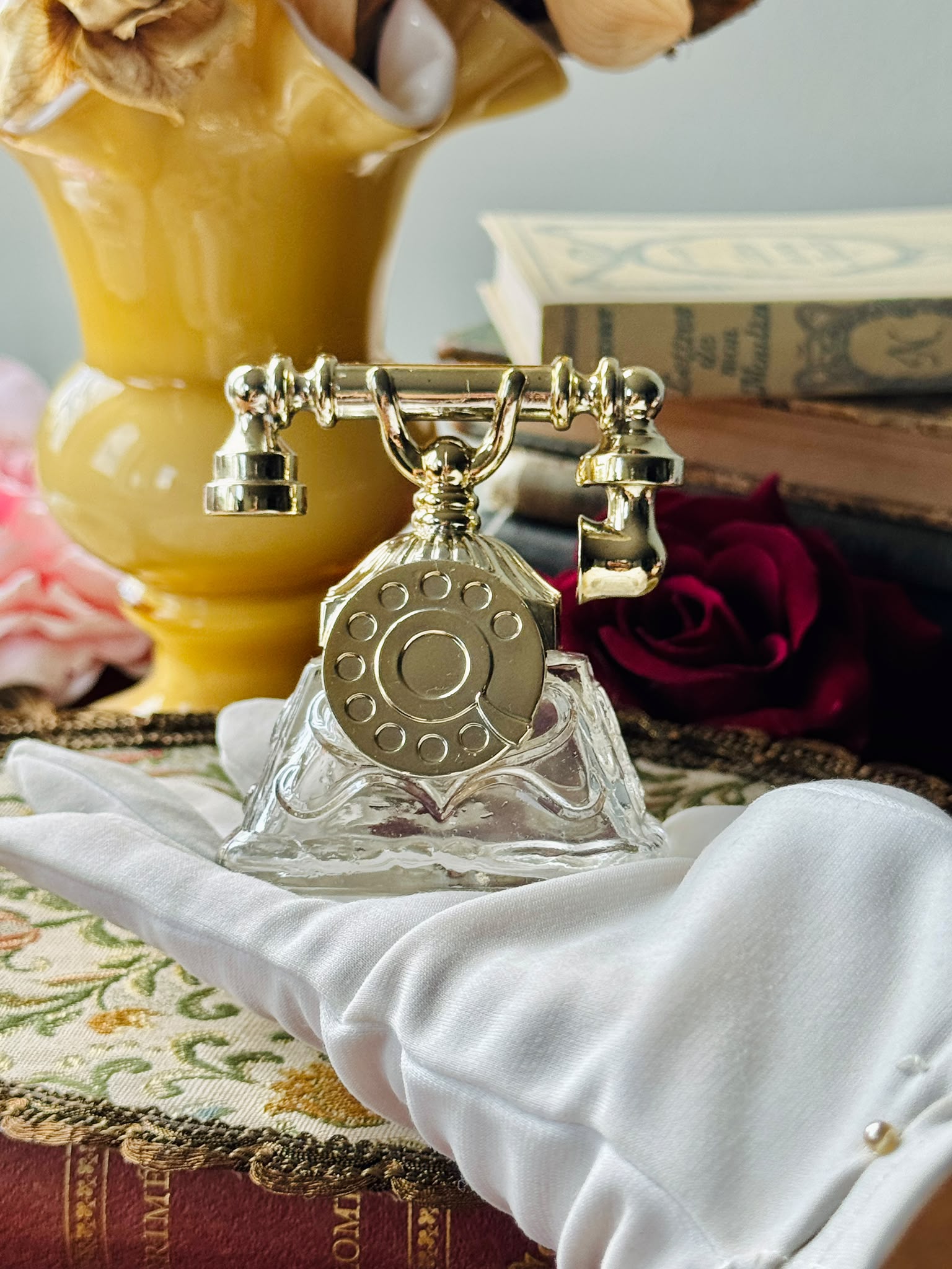 c.a. 1970s Avon "French Telephone" Cologne Perfume Glass Bottle - 1 fl oz / 28 ml (MT2626)