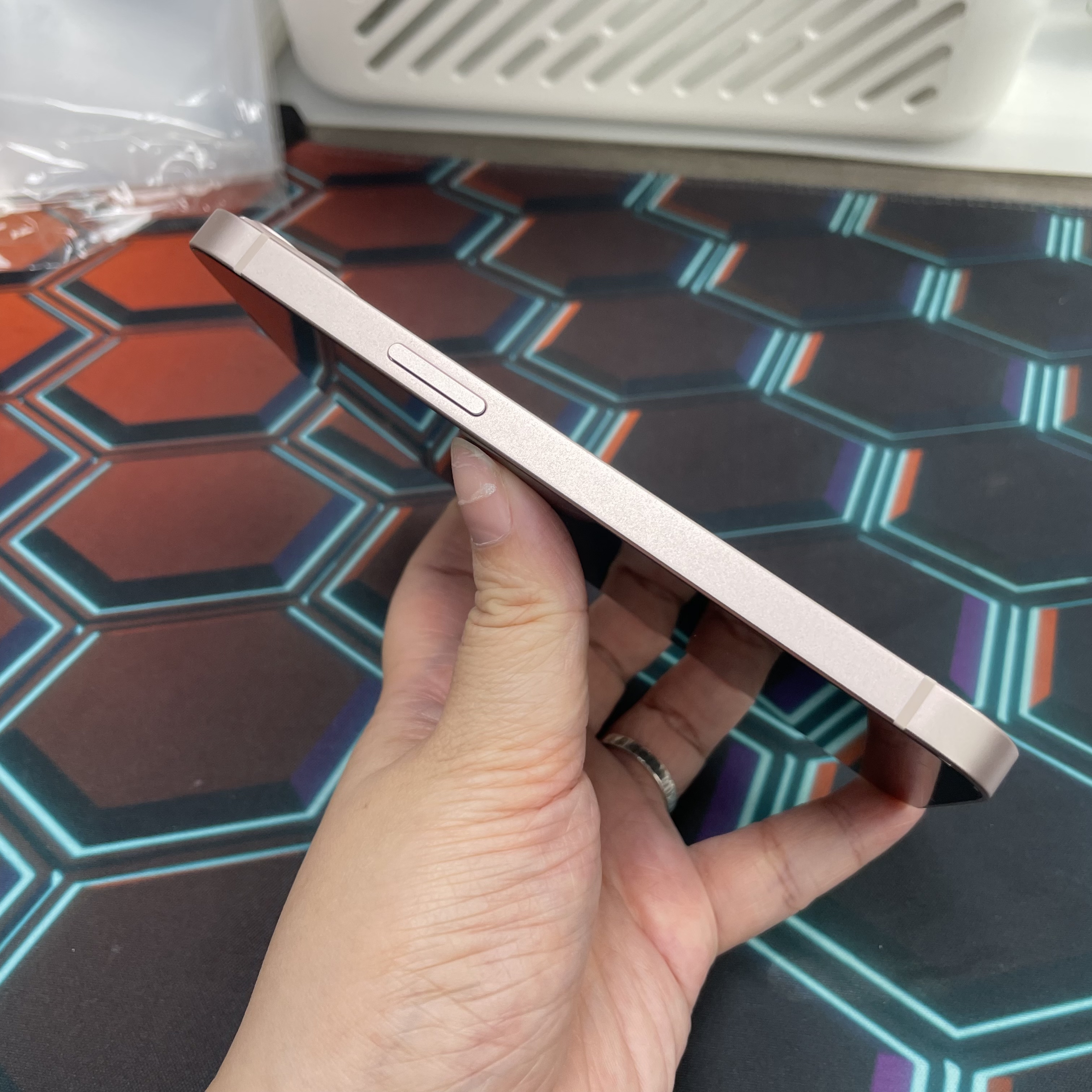 *6807 13 完美機 128GB 電100 粉色 pink