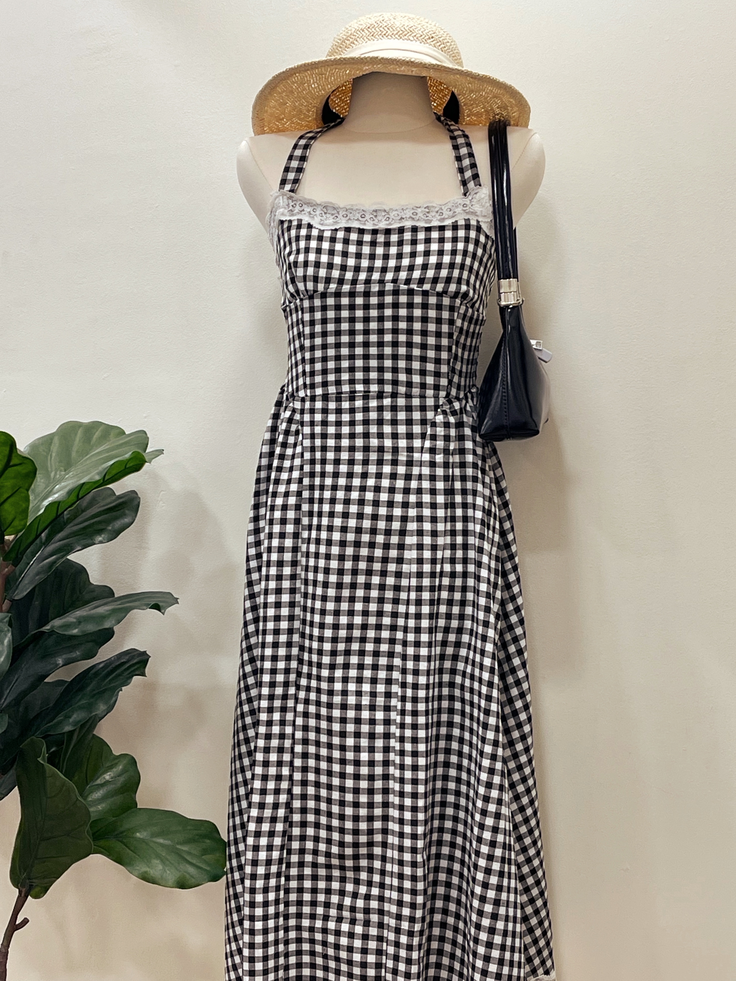 挂脖格子连身裙