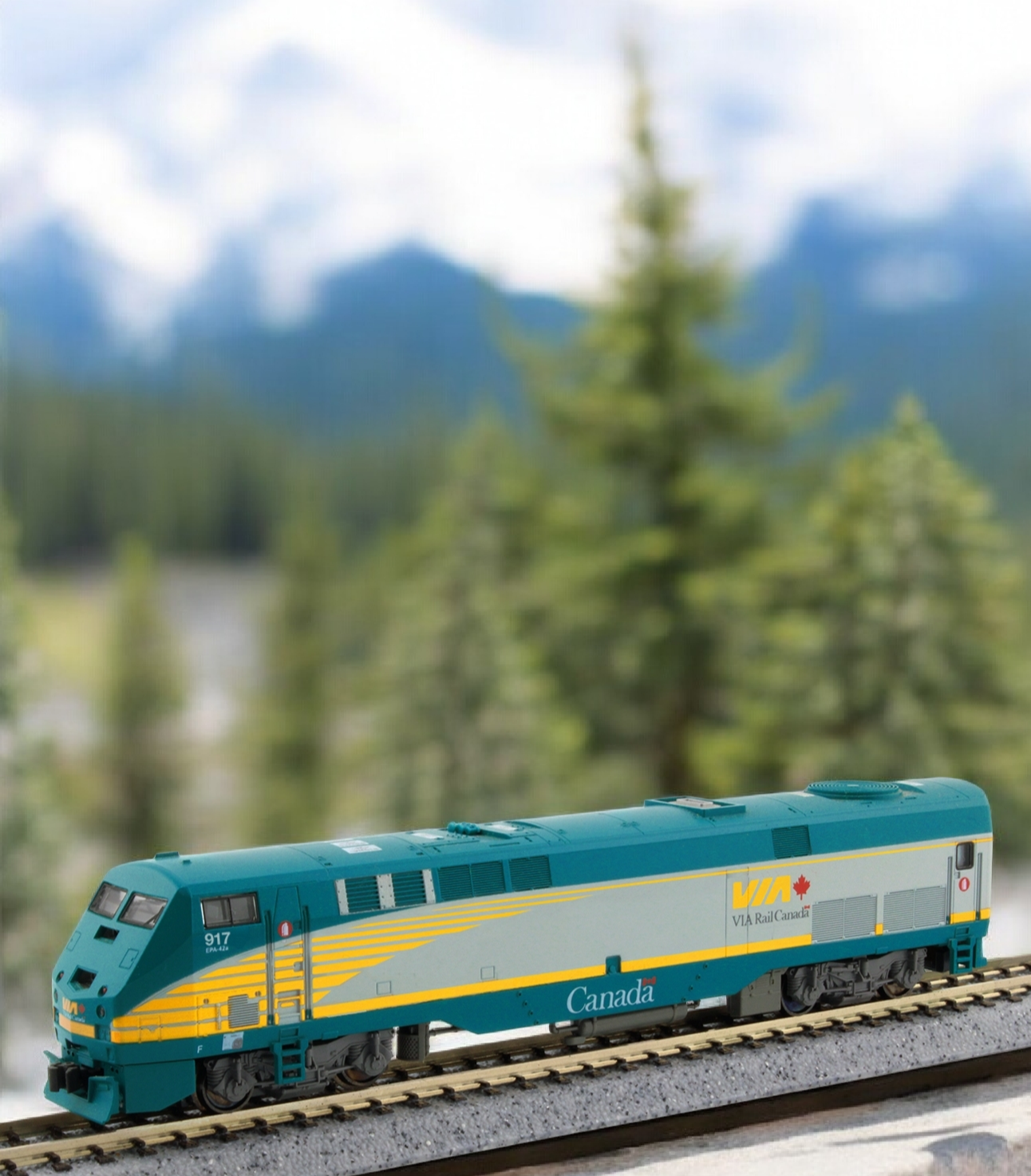 Kato P42 VIA #917 DCC Sound N 1:160