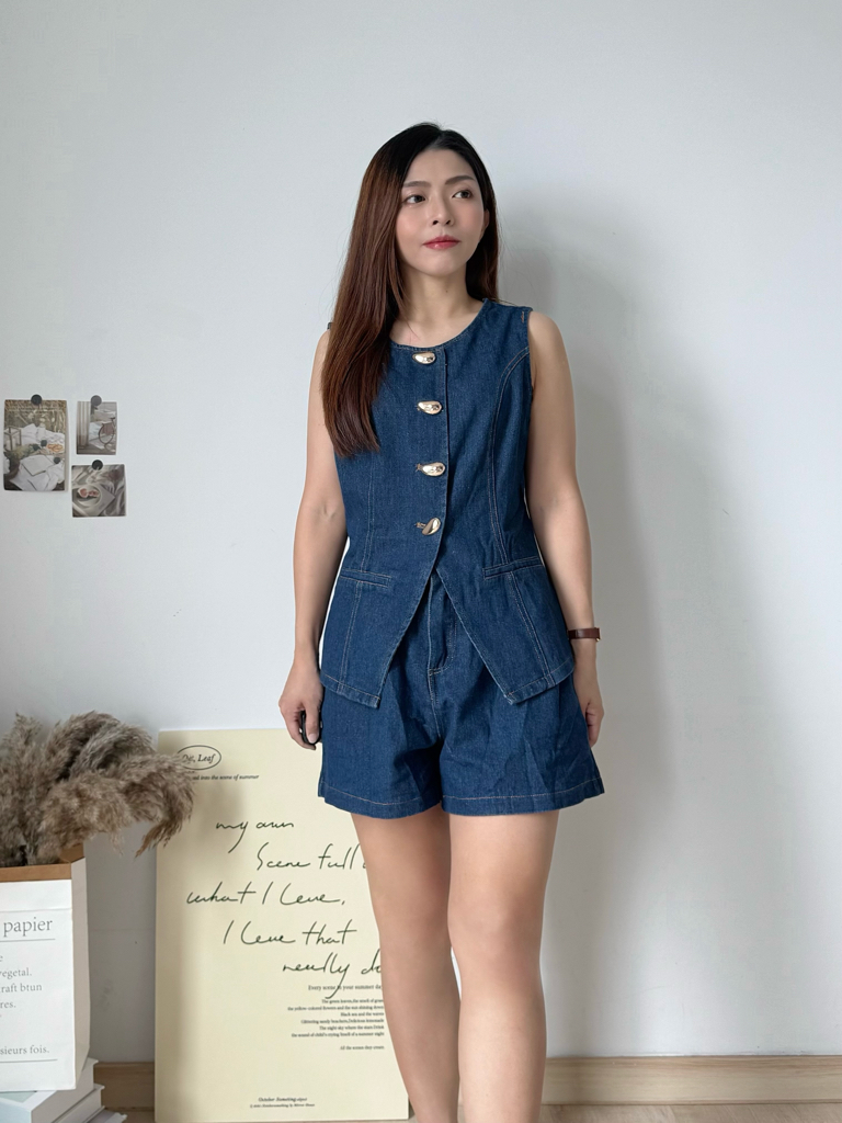 Vintage Cut Denim Co-ord Set 复古金扣立体剪裁牛仔套装 ( 1 colour )