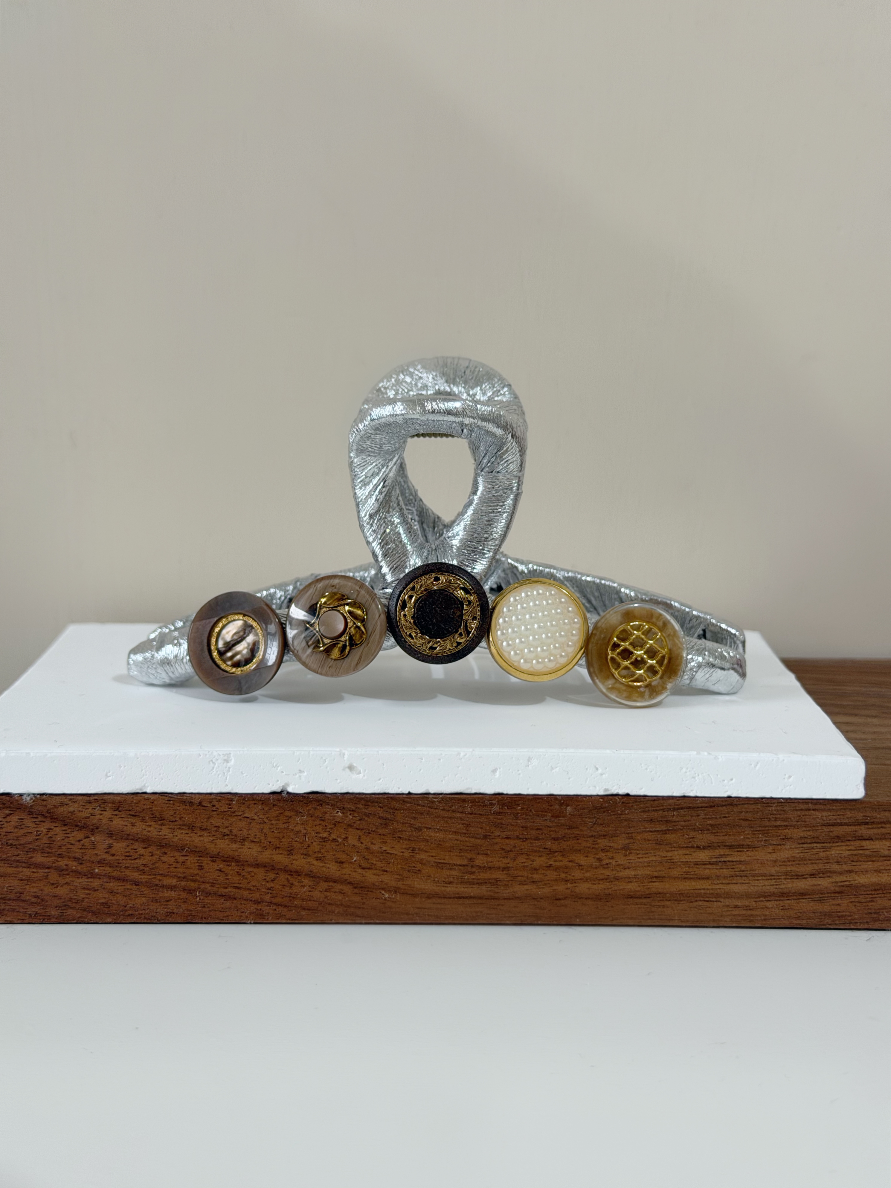 復古鈕扣髮夾/銀色系 11cm長