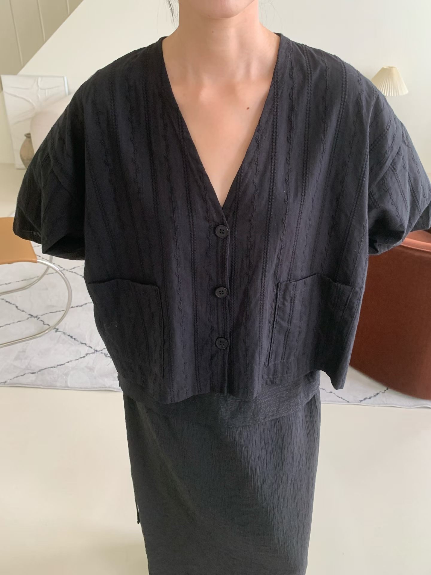 221325 兩袋暗紋外套