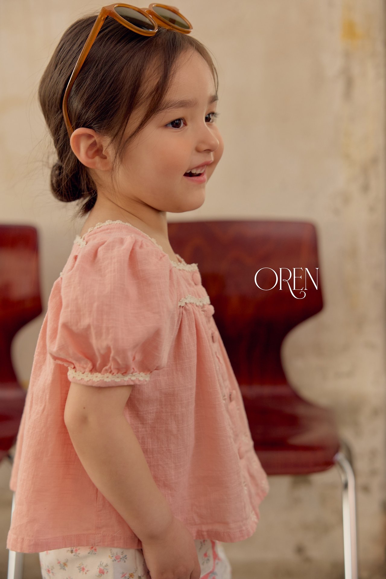 ☀️預訂 韓國直送☀️🇰🇷Oren Eloise兩色蕾絲花卉刺繡亞麻短袖襯衫