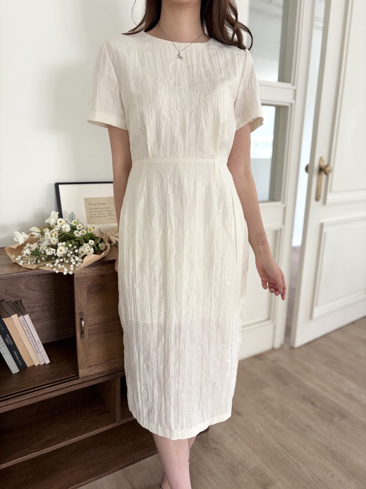 Lune Textured Dress (Ivory)
