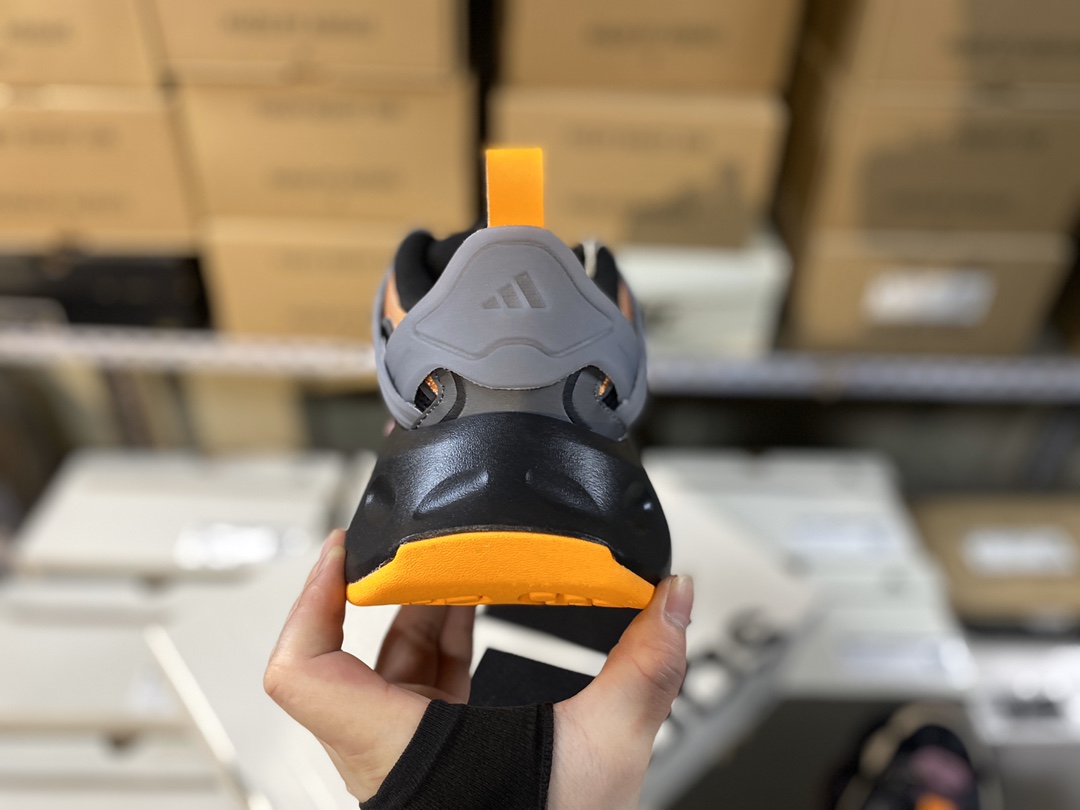 Adidas XLG Runner Deluxe JP5765