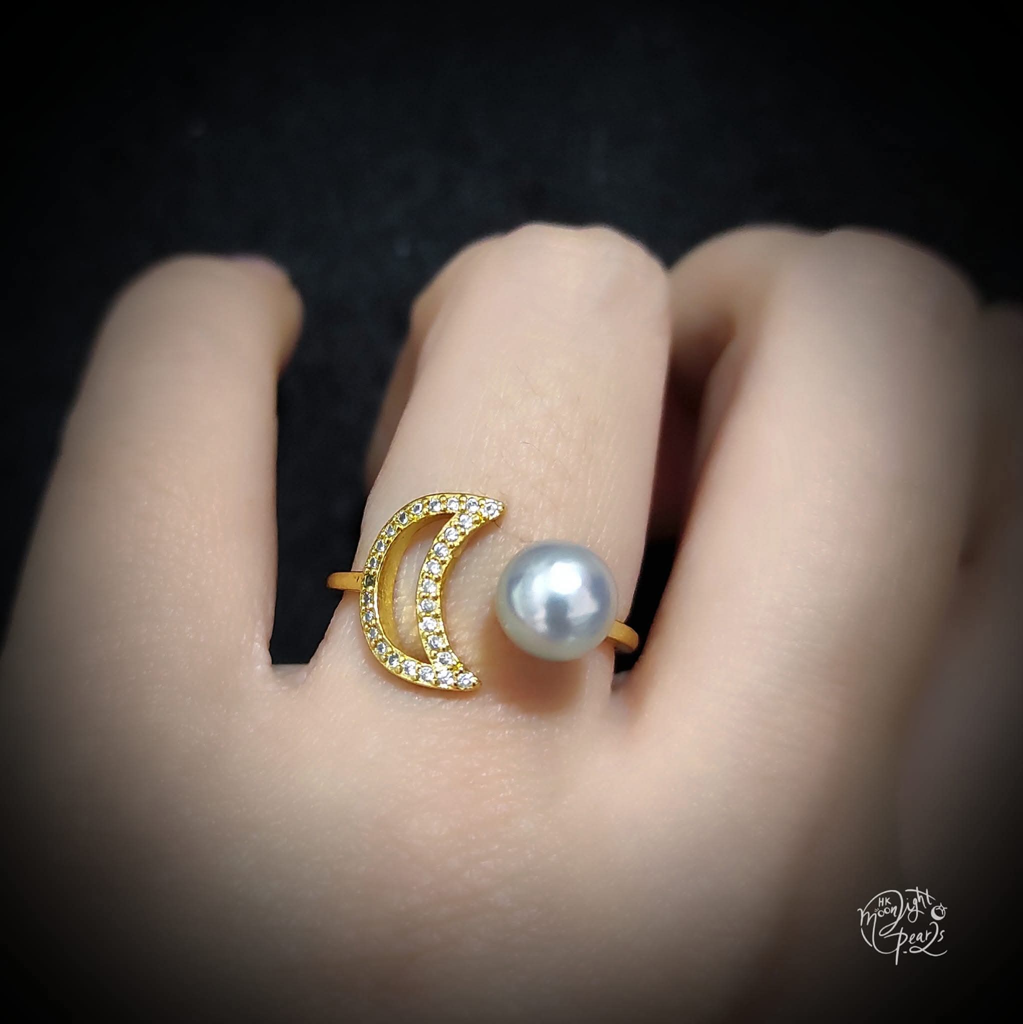 特價品‼️正圓極強光日本真多麻海水珍珠注金月亮開口戒指