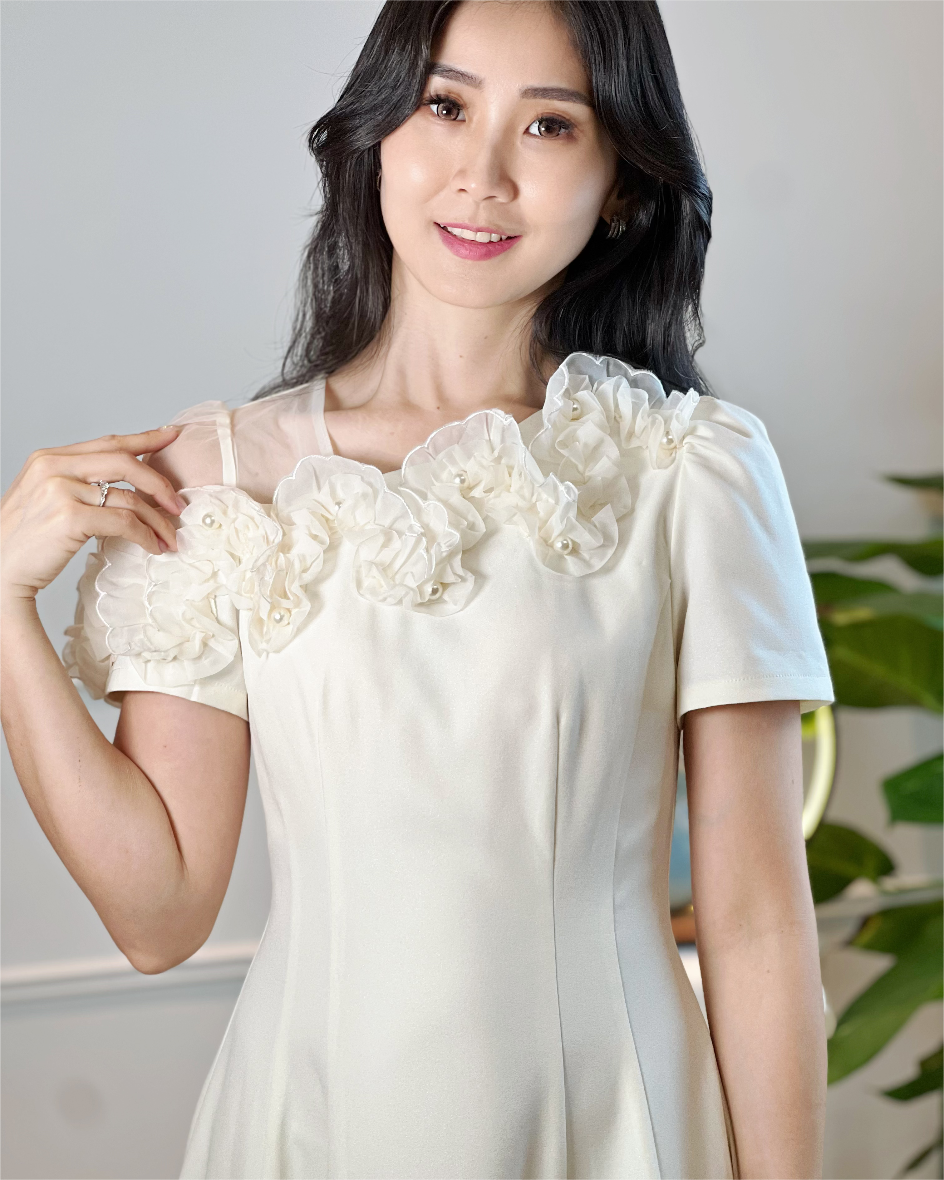 5093 3D Floral Chiffon Appliqué Midi Dress