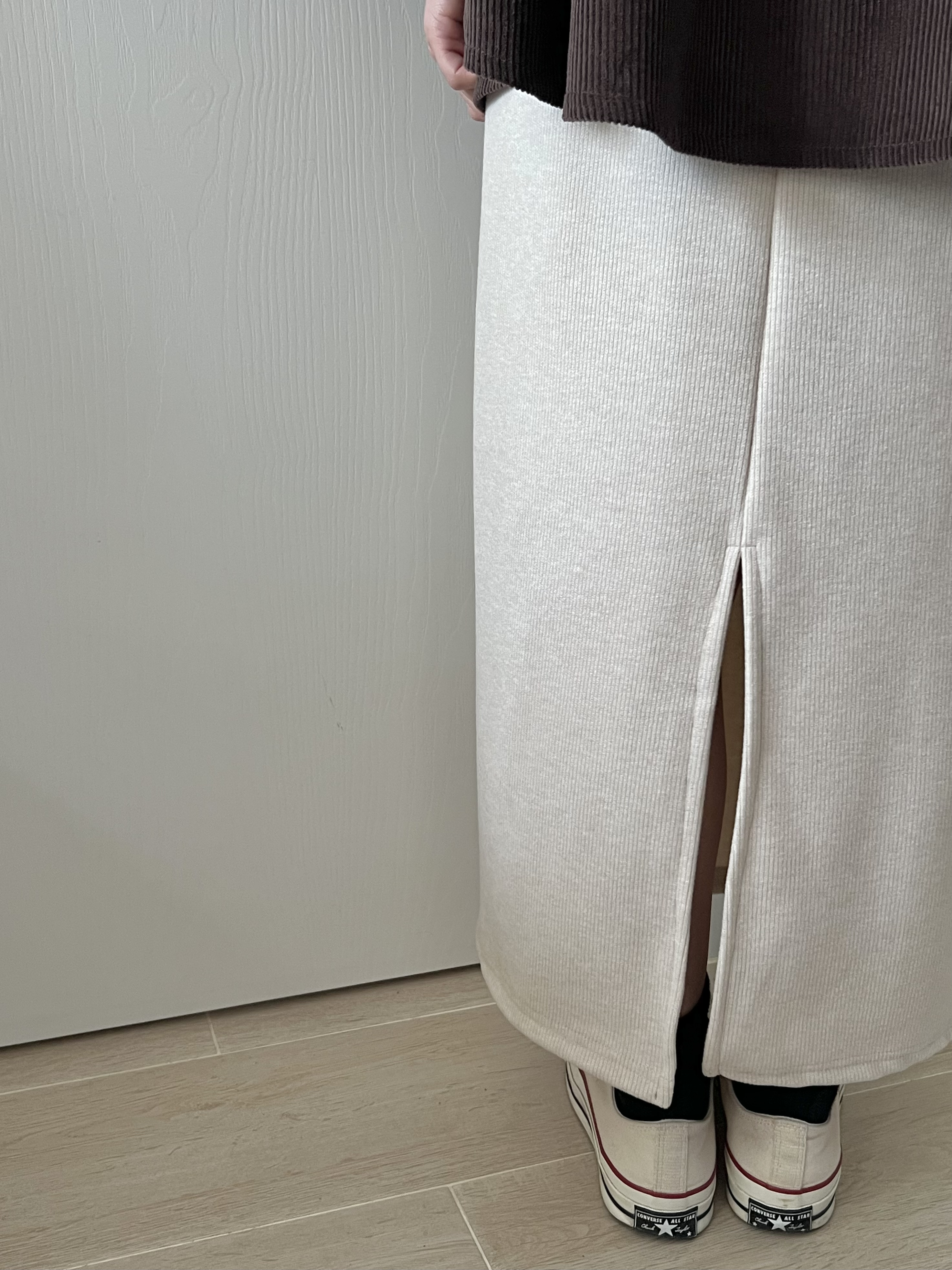 親膚軟熟細坑紋長裙 