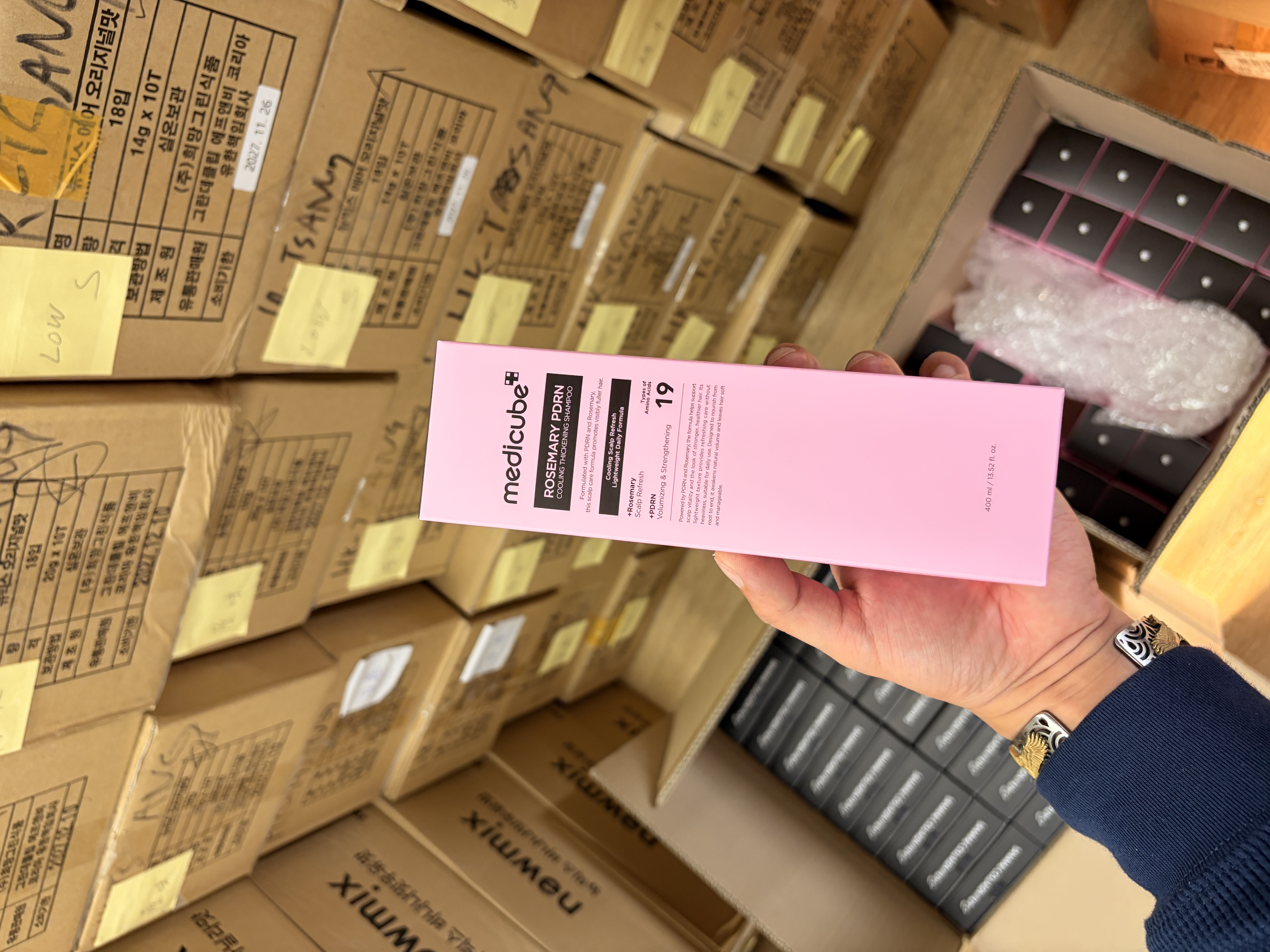 韓國Medicube迷迭香PDRN清涼豐盈系列 洗頭水400ml