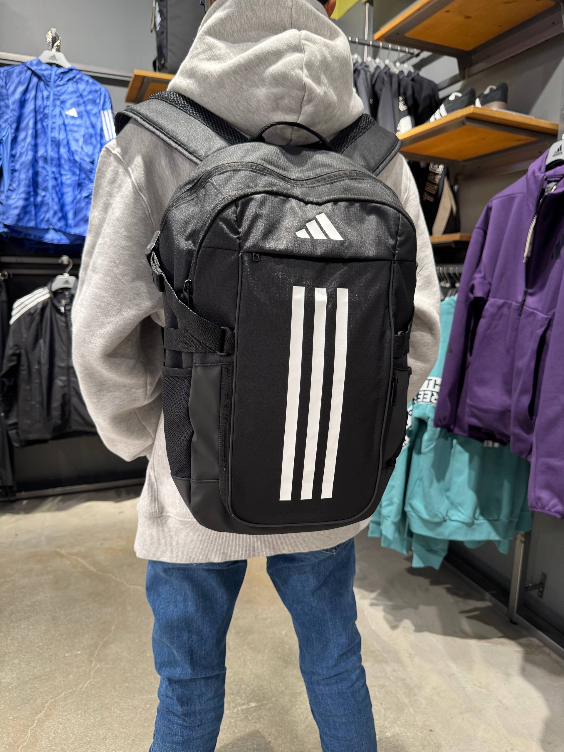 🇯🇵Adidas 尼龙防水后背包