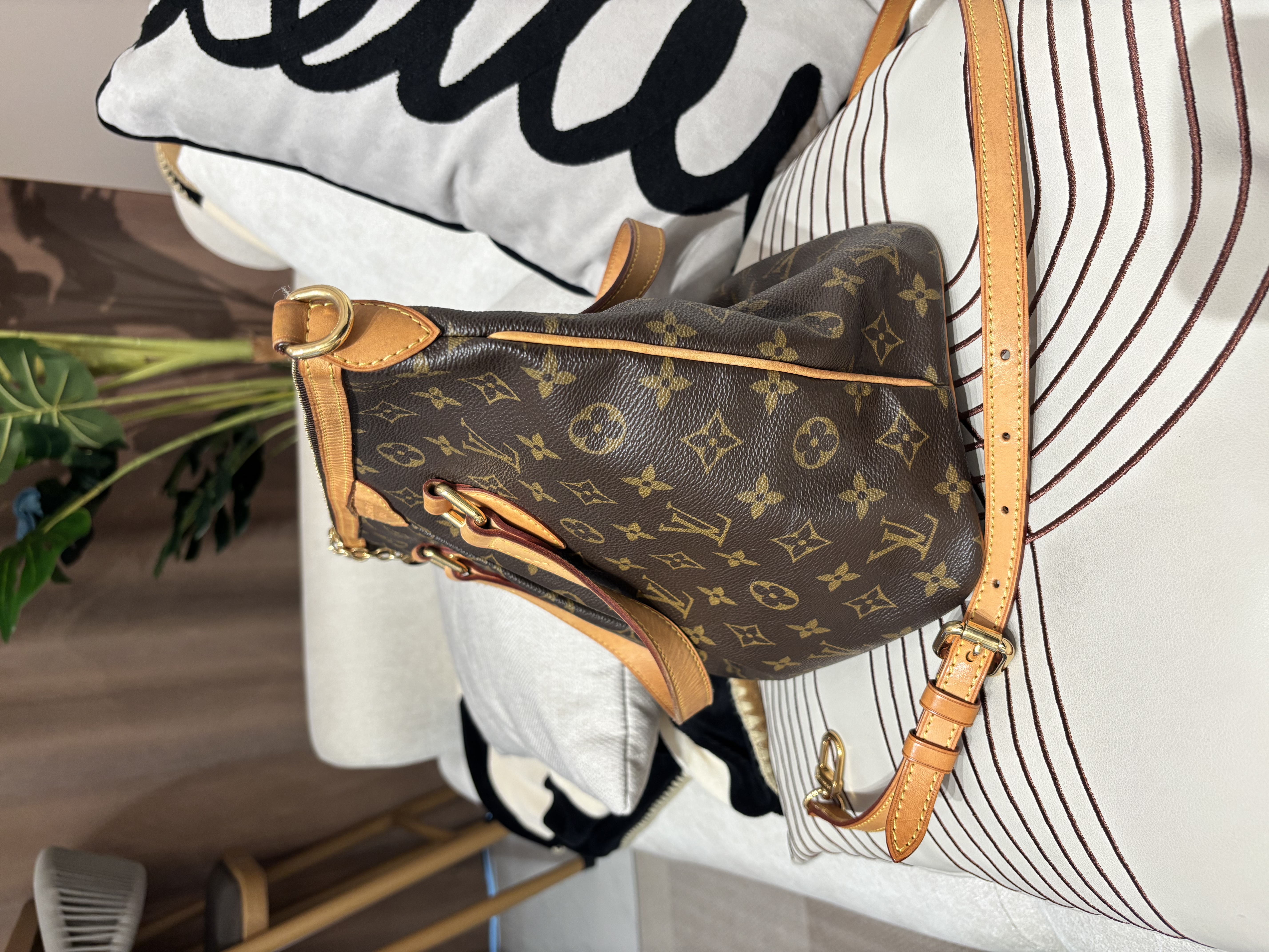 Lv Palermo pm 2way bag monogram 100%Authentic, 90%new