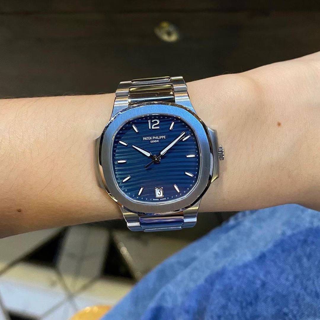 女表鹦鹉螺PP7118上市。接受预订！！324SC一体29钻机芯。 第一批少量上市。