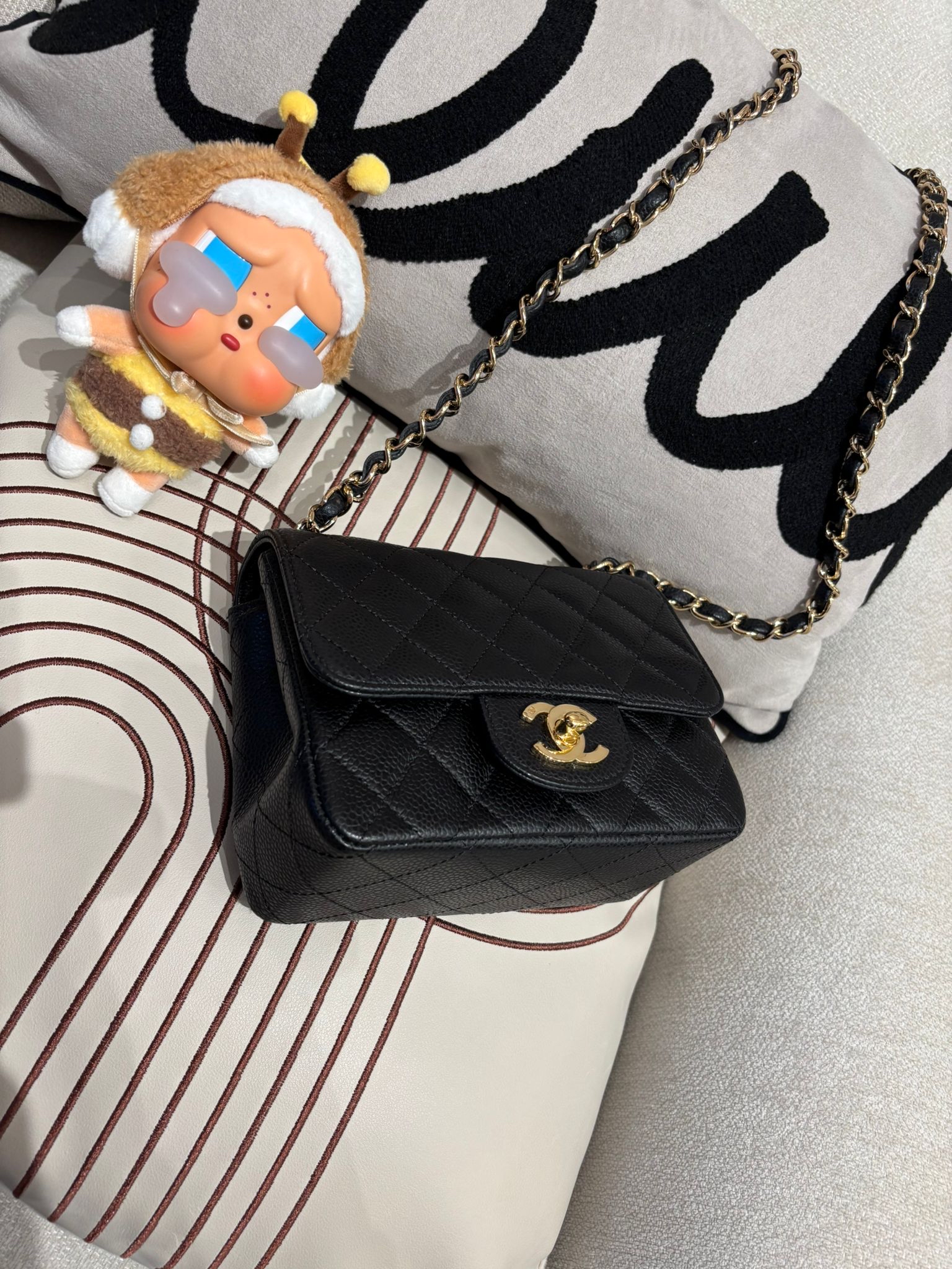 Chanel Mini Flap Bag 黑色荔枝牛皮金扣 100%Authentic, 98%New ✅12Card✅Dust bag✅Box