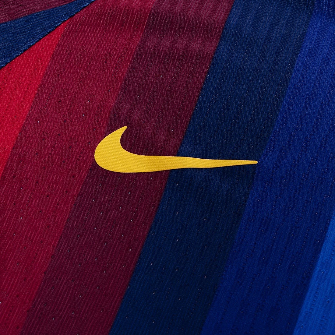 🏟️ 六色漸變 Nike Barcelona 巴塞羅拿 2026-27 主場球員版球衣 (可加印字章) II2709