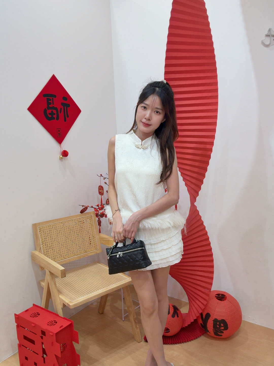 新中式盘扣高级感毛毛拼接无袖上衣 R2928