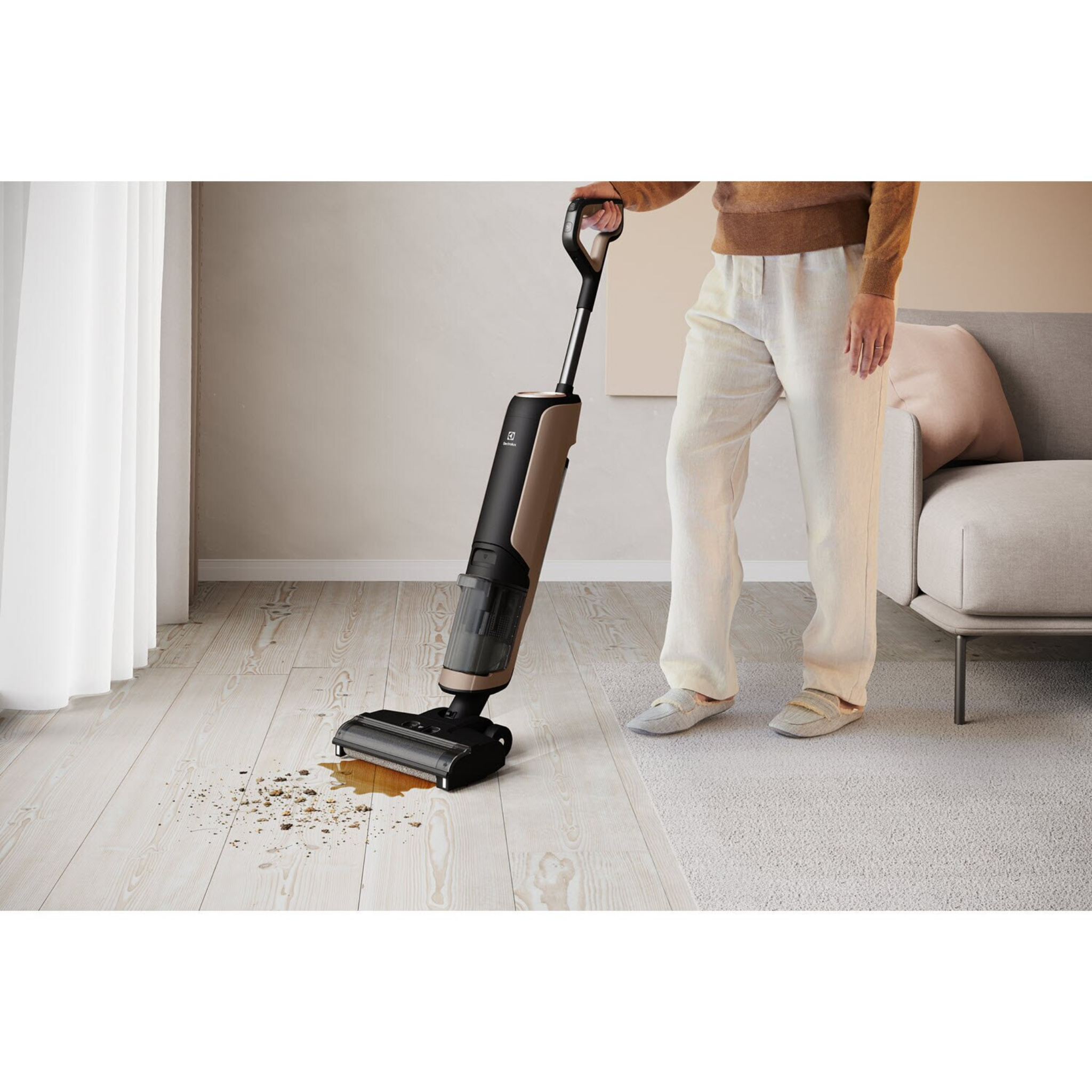 Electrolux UltimateHome 700 Robot Vacuum and Mopping (EFW71711)