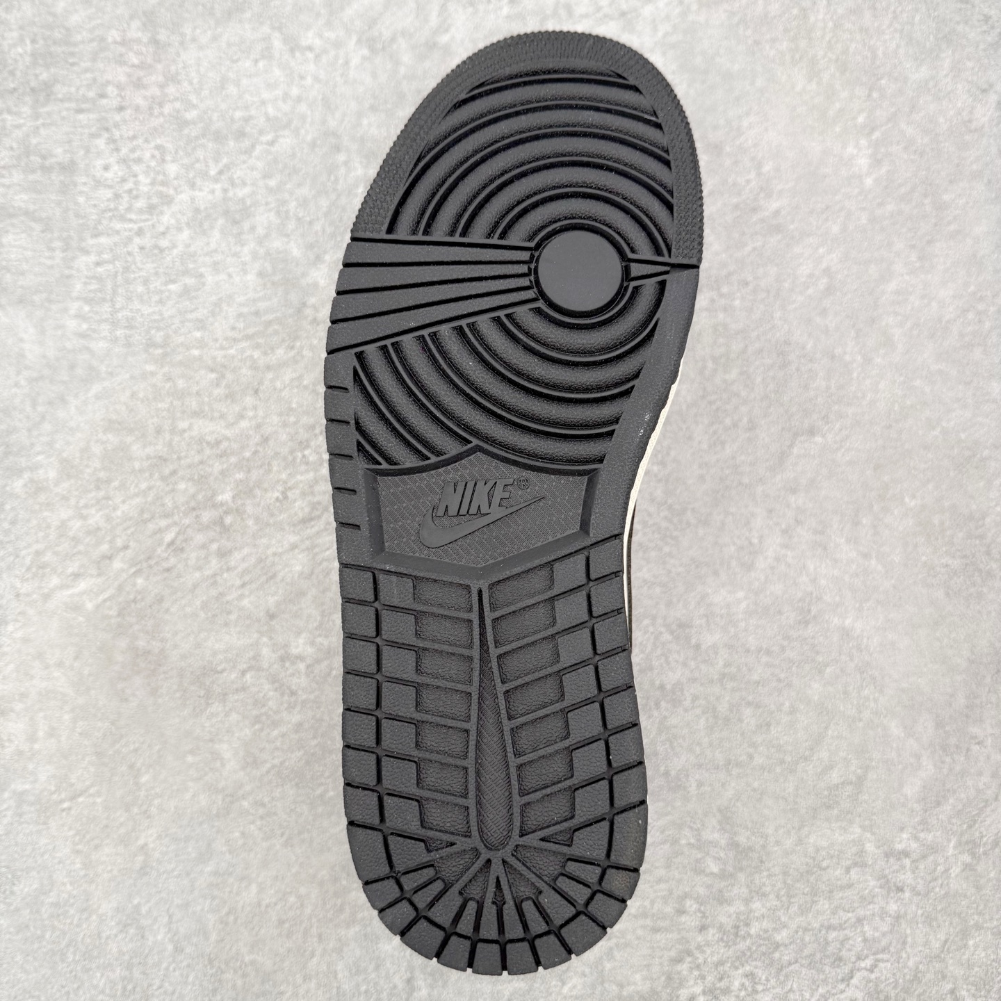 Nike Air Jordan 1 Low SE