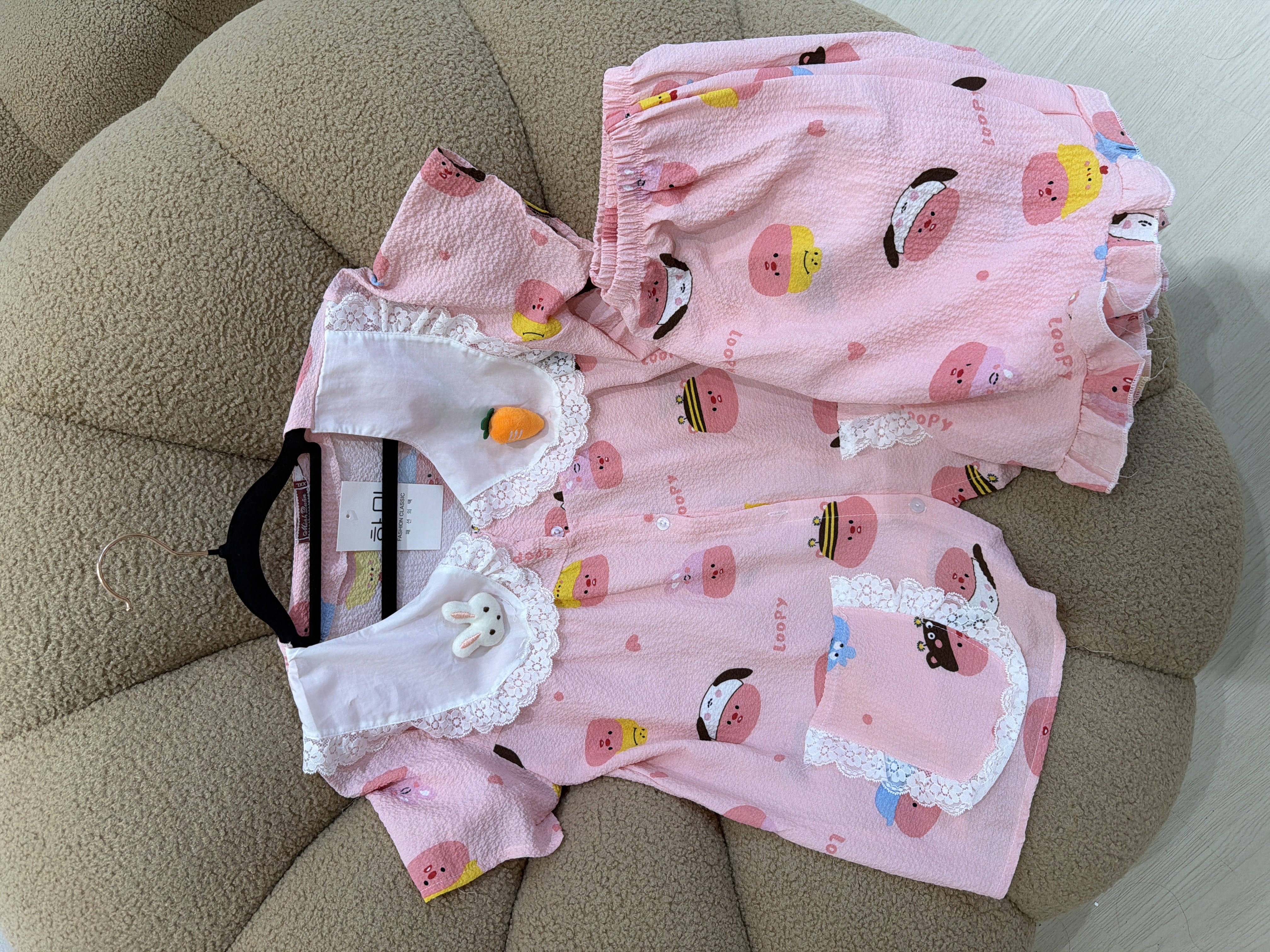 粉紅波點睡衣套裝