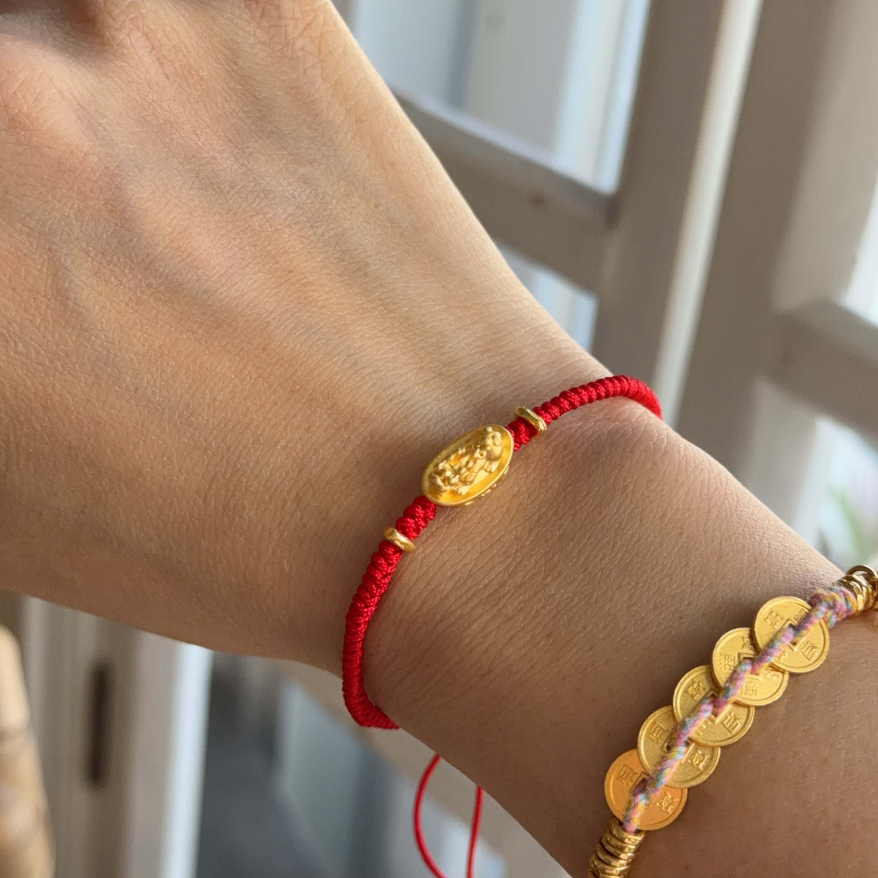 999硬金金元寶貔貅+碎碎金襯紅色手繩