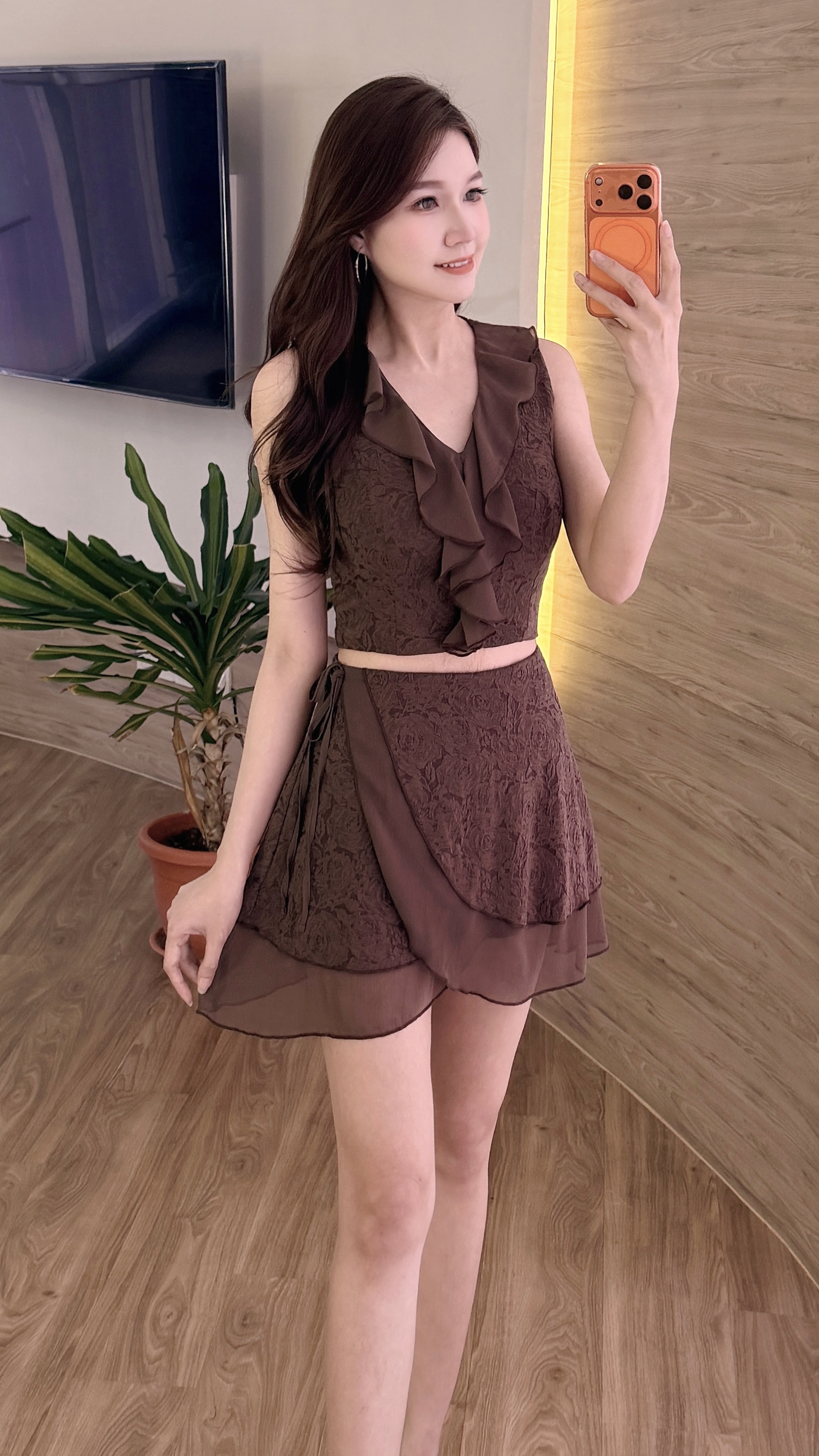 Elara Set Wear