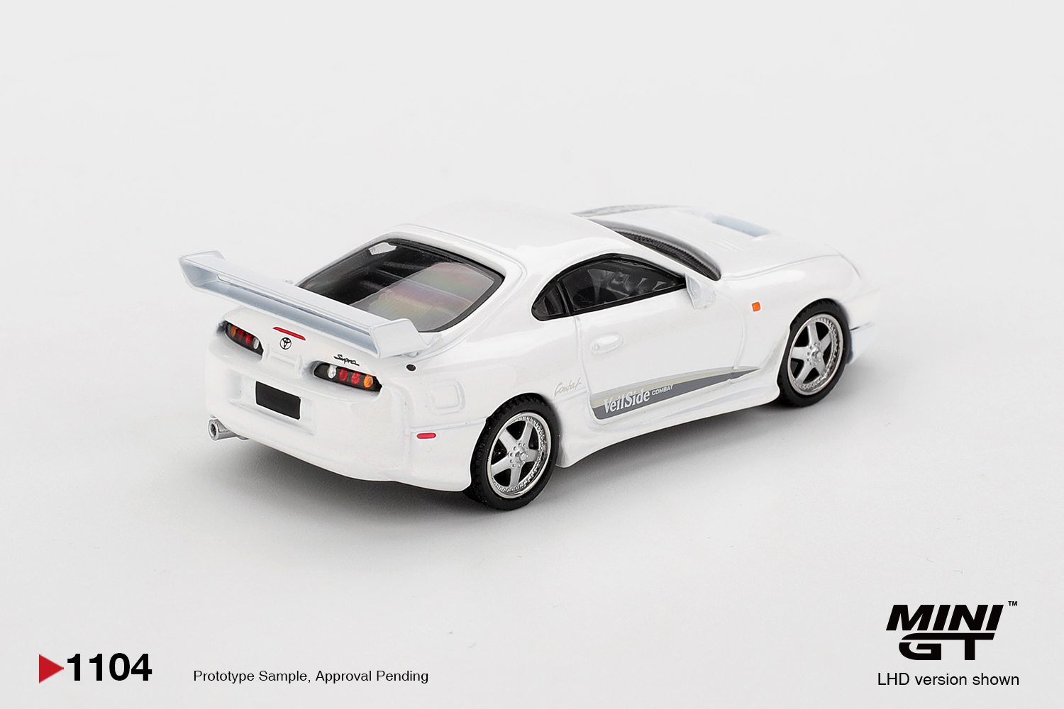 Mini GT 1/64 Toyota Supra VeilSide Combat V-I White - MGT01104-R