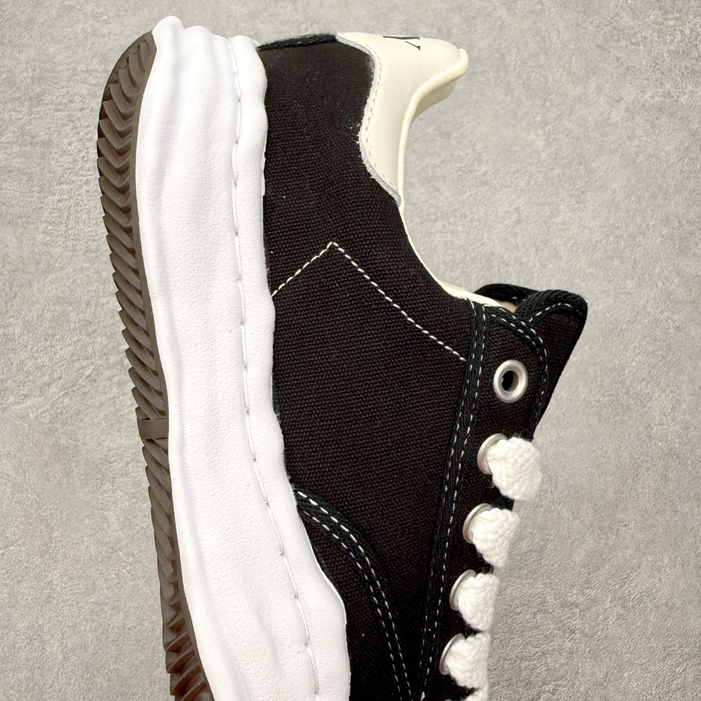 Maison Mihara Yasuhiro MMY "BLAKEY" OG Sole Low-top Sneaker