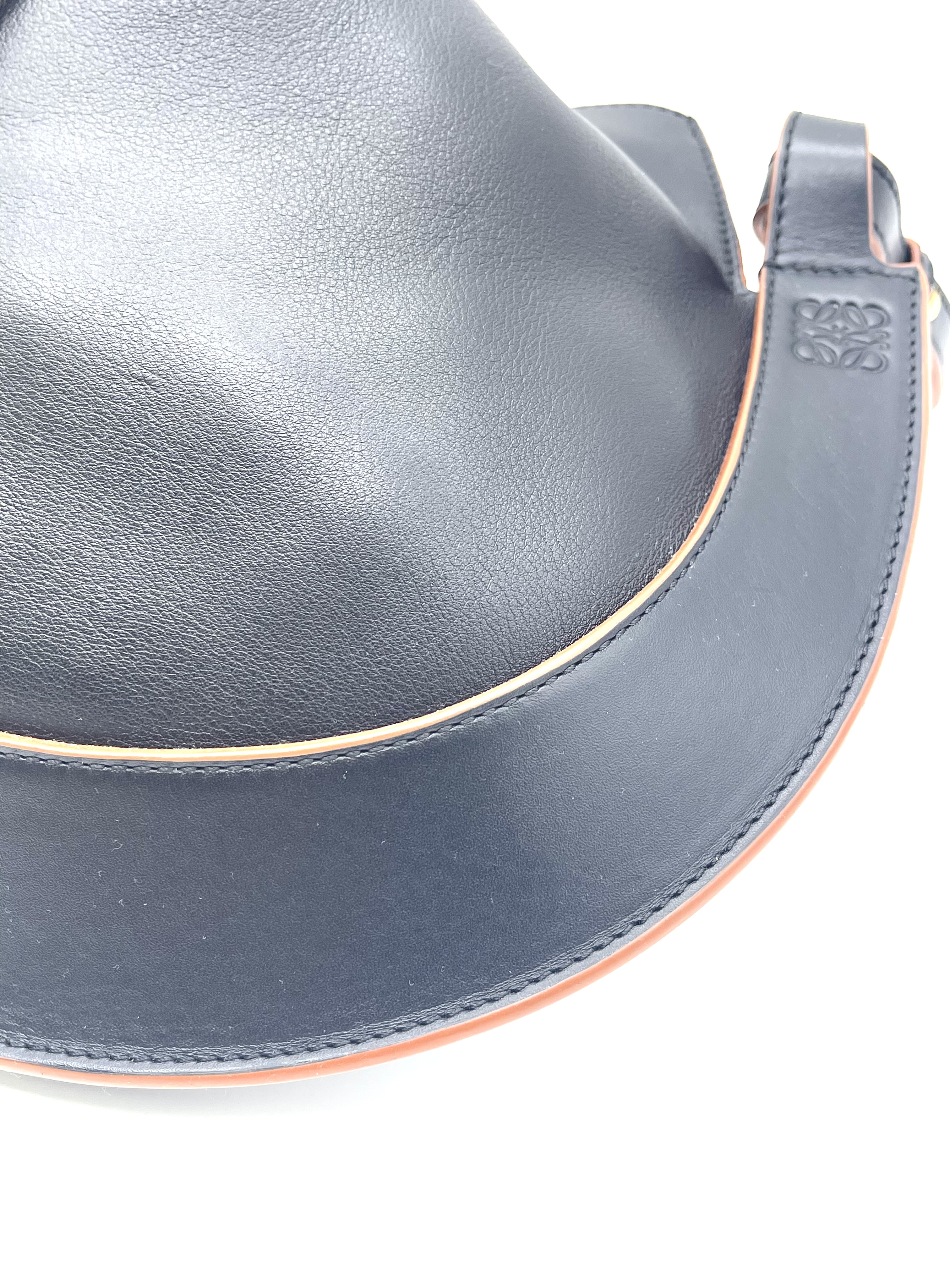 Pre-owned LOEWE Horseshoe / Product Code: 26032701