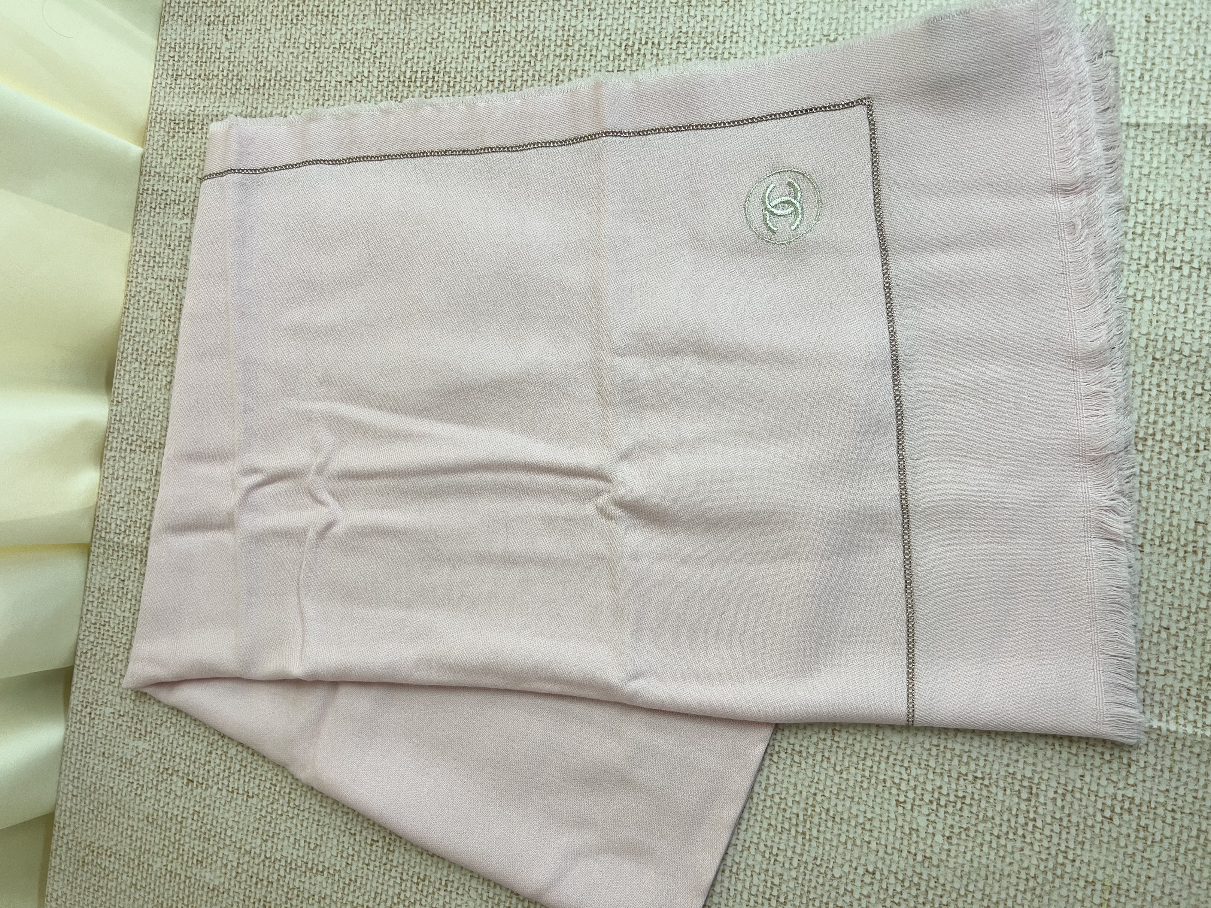 Pre-owned Chanel Scarf/ Product Code: 26030206