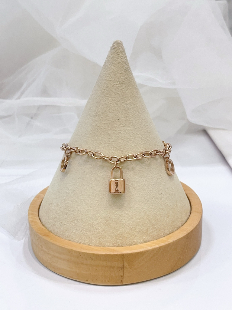 V字小锁头×四叶草钛钢手链