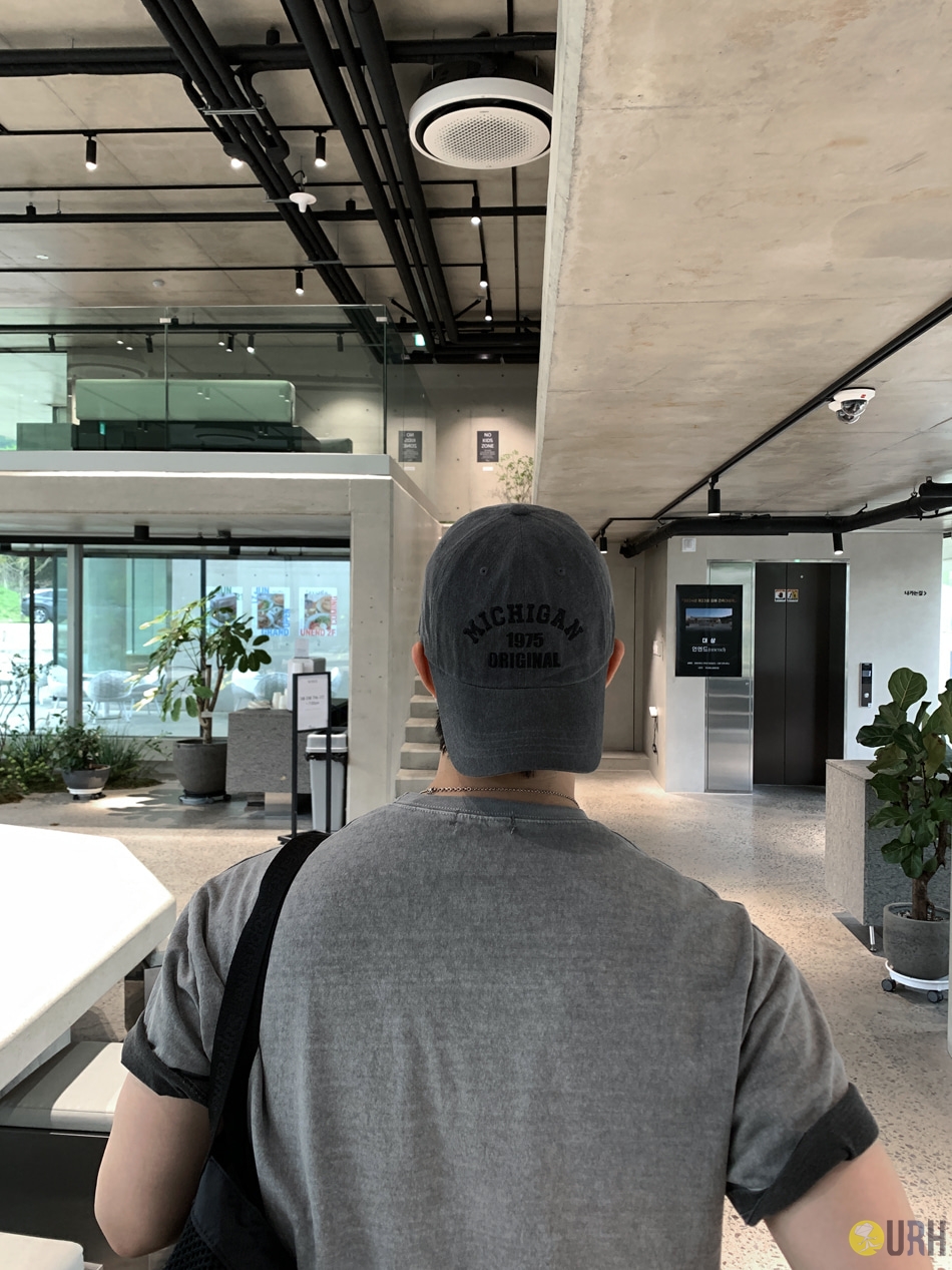 【100%保證韓國直送】美式復古噴染水洗 CHICAGO 印字短版短袖 Tee 👕 [5 color] RL114975