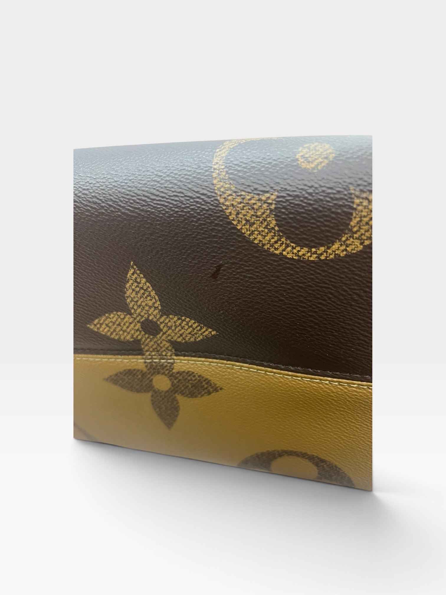 Pre-Owned Louis Vuitton OnTheGo Giant Monogram Reverse Tote Bag/Product Code: 102302