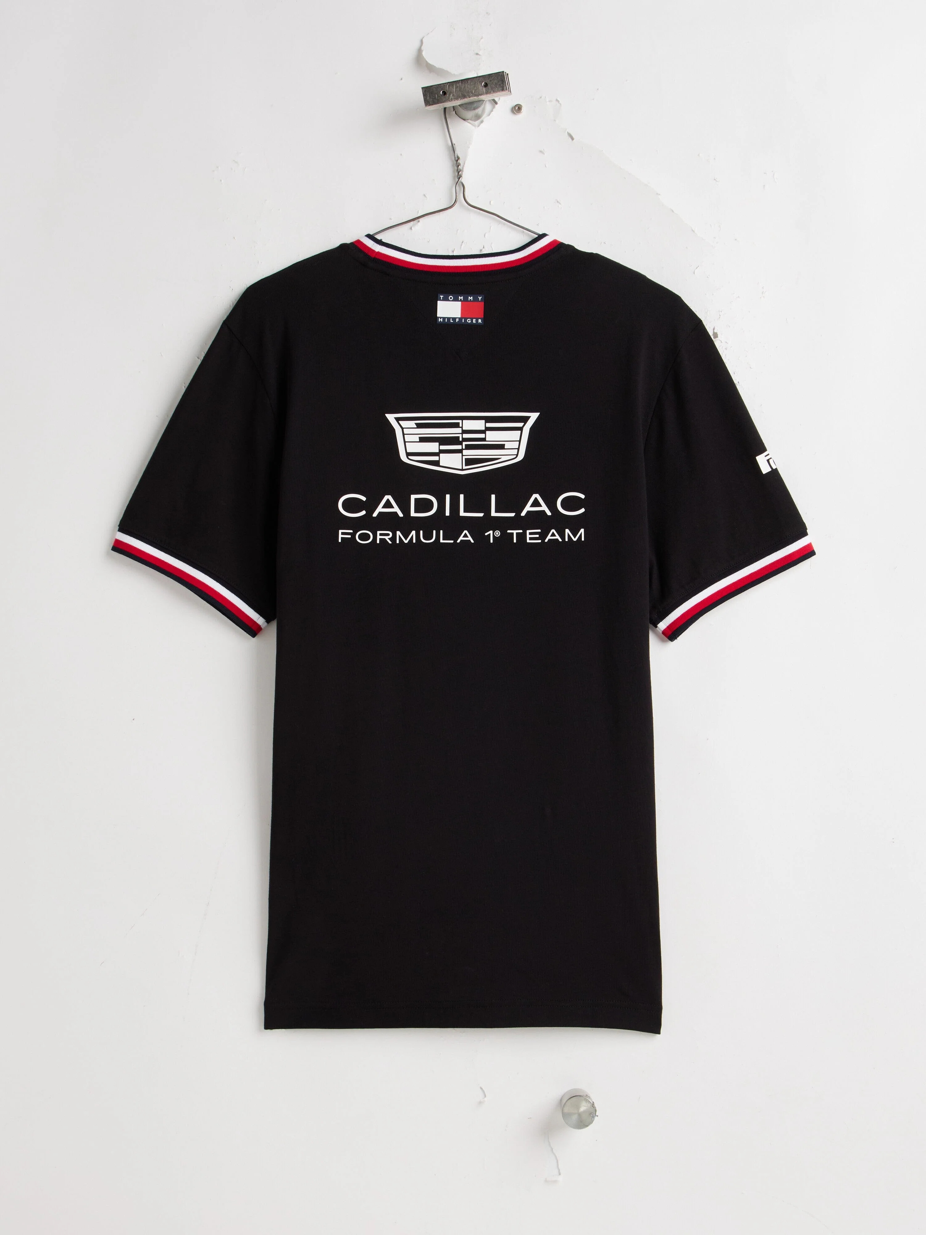 TH x Cadillac F1 Team 凱迪拉克車隊 2026 黑色 Team T-Shirt MN00076BDS