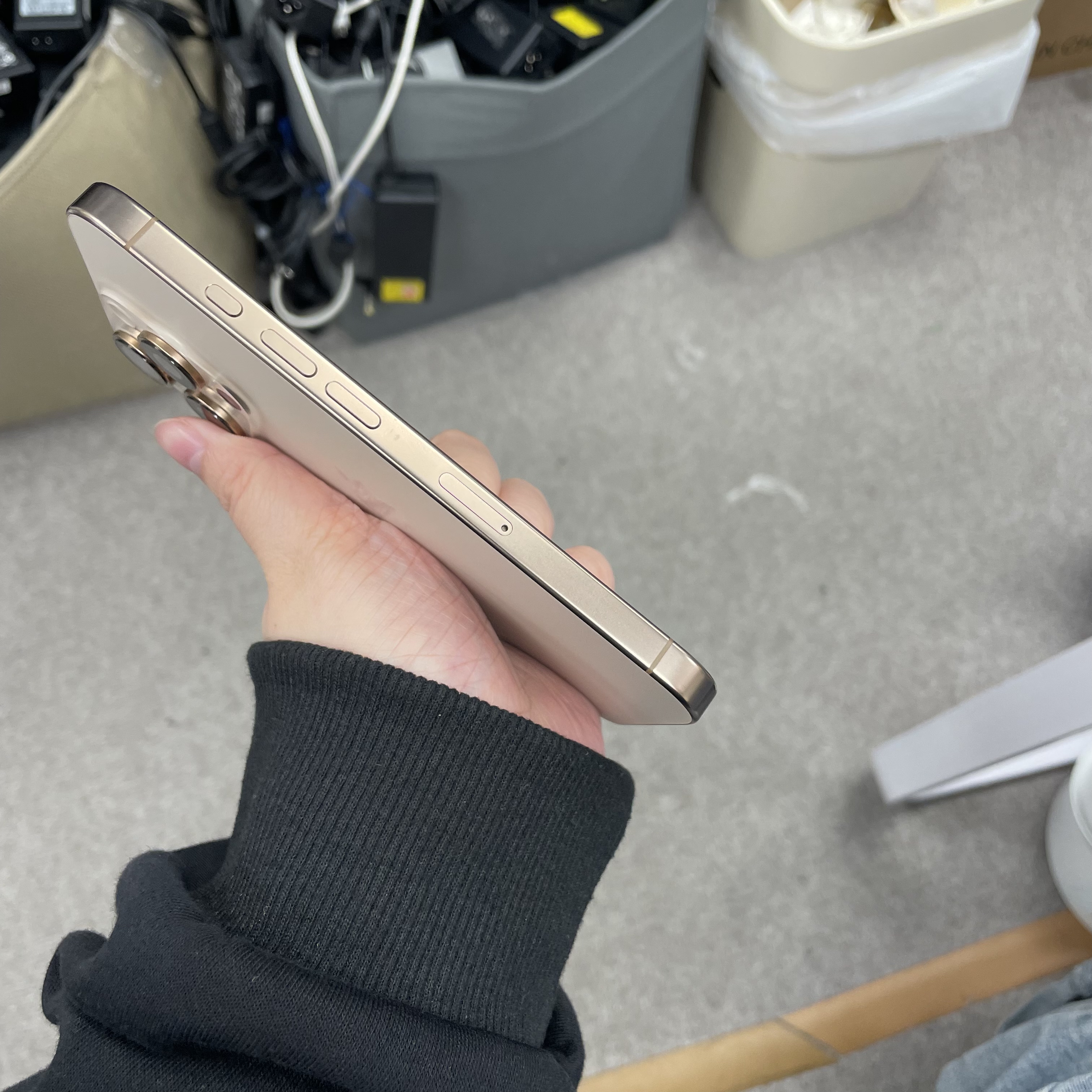 *5924 16 Pro 完美機 512GB 電89 沙色 gold