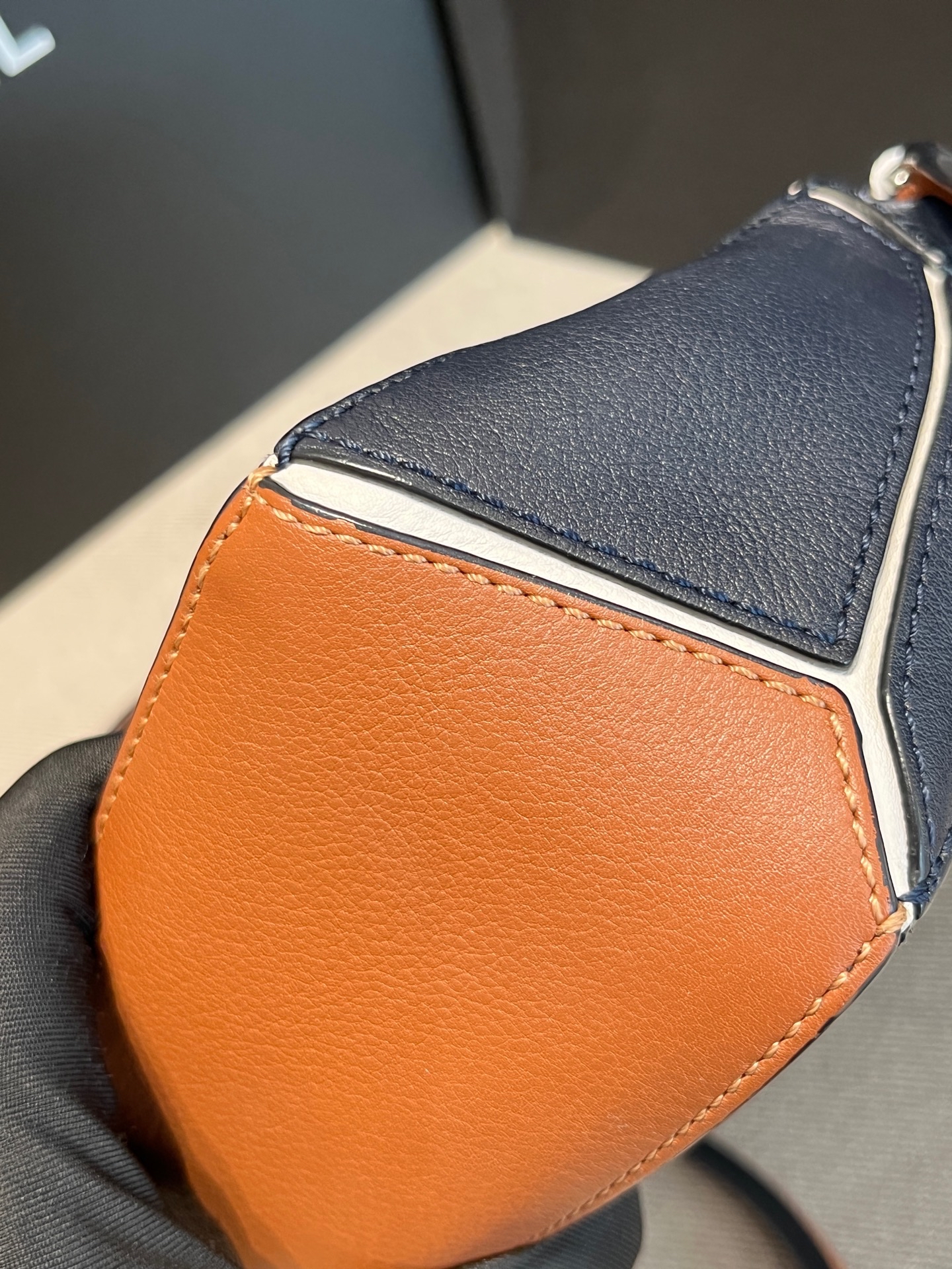 【預訂貨品】Loewe 海軍風三拼色 minipuzzle