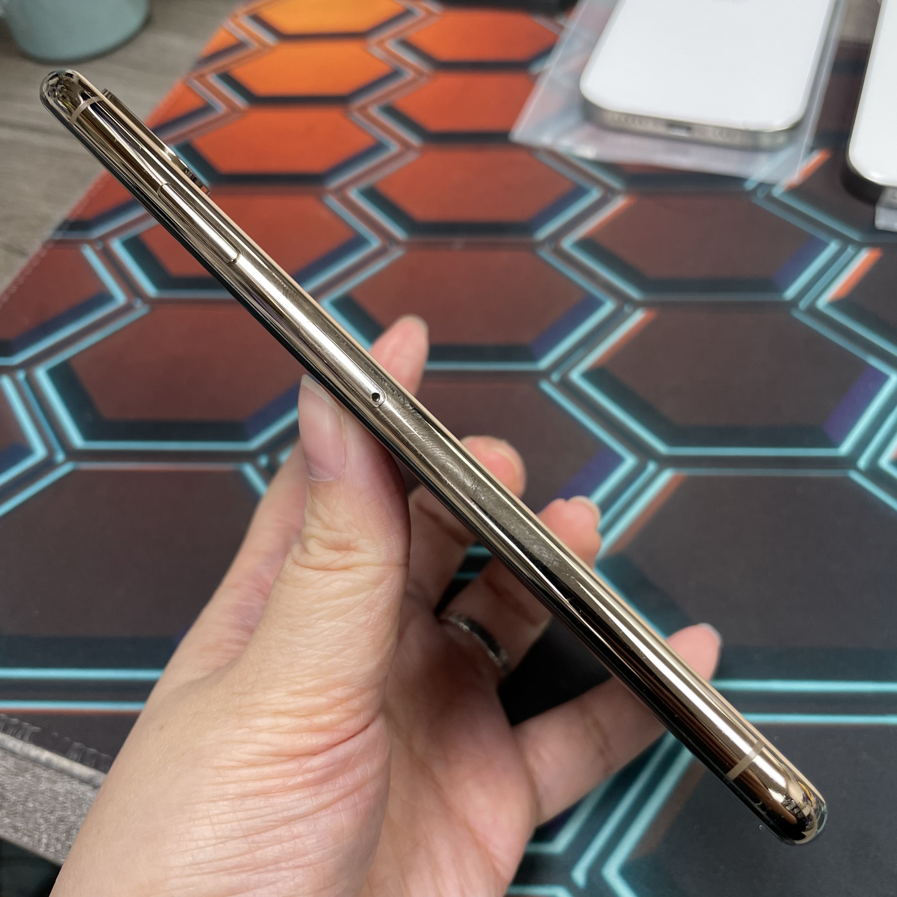 *8410 XS max 勁靚機 256GB 電99 金色 gold