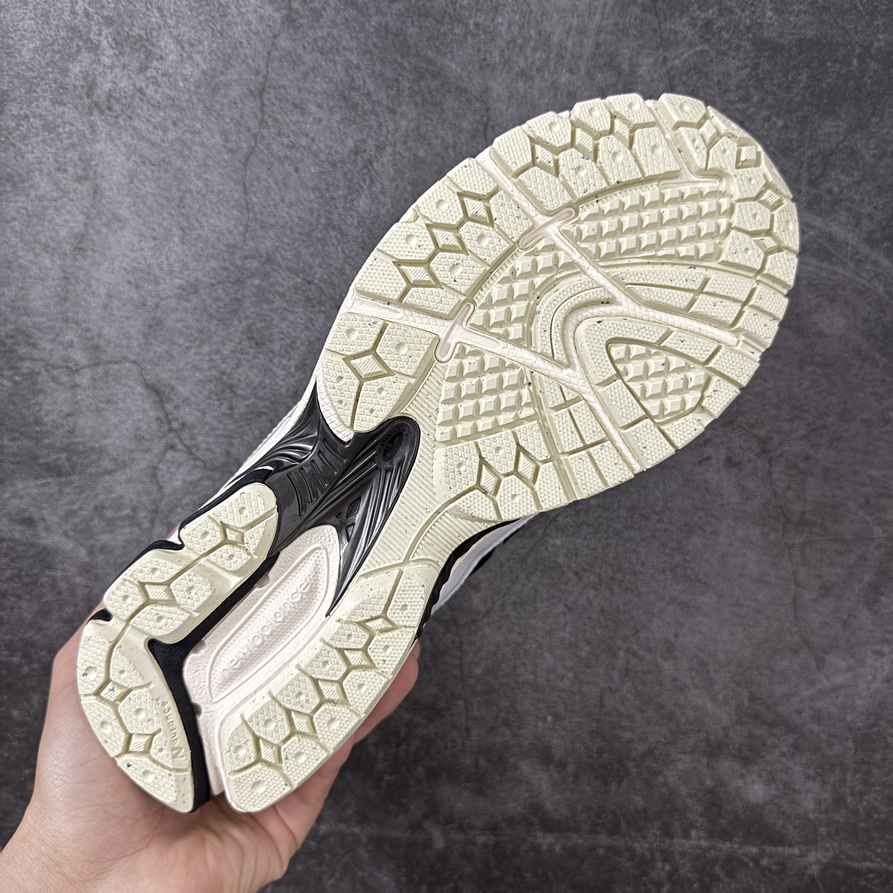 New Balance 1906R U1906RCI